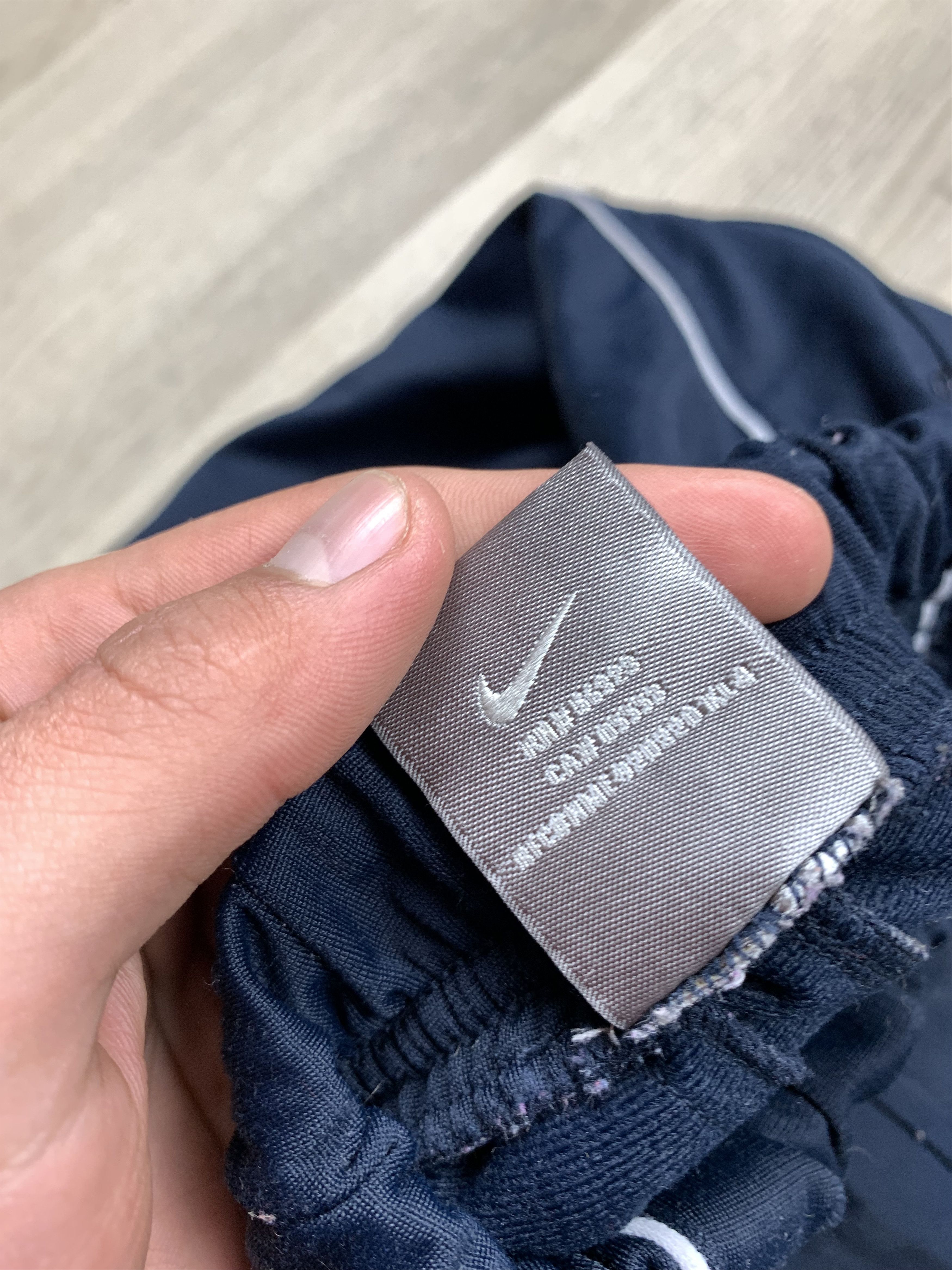 Nike Nike Vintage Mens Nylon Pants Y2K Drill style Size US 28 / EU 44 - 11 Thumbnail