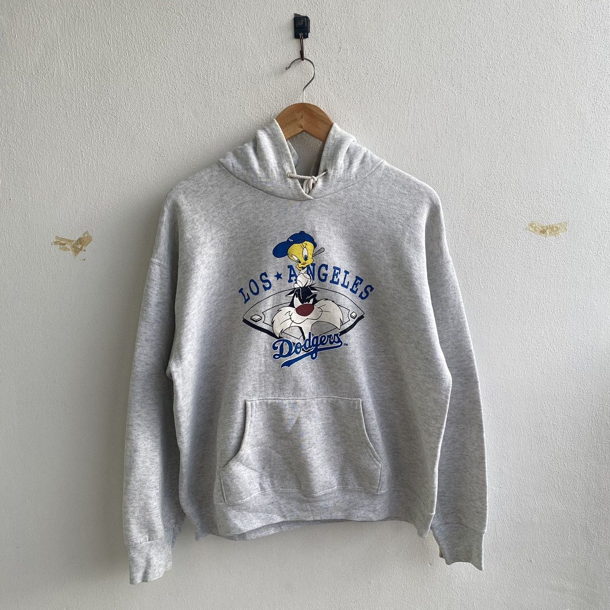 Cartoon Network × MLB Looney Tunes Cartoon Los Angeles Dodgers Vintage Hoodie Size US M / EU 48-50 / 2 - 8 Thumbnail