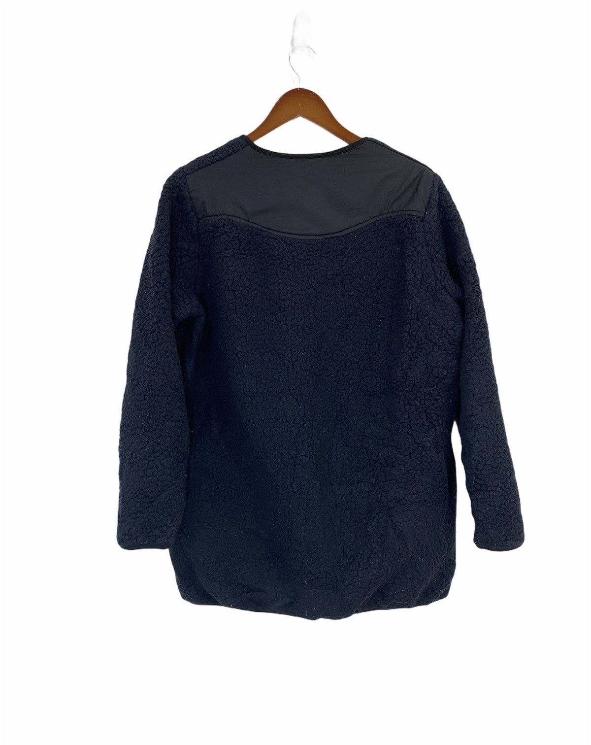 Jun Takahashi Undercover X Uniqlo Fleece Jacket Nice Design Size US L / EU 52-54 / 3 - 2 Thumbnail