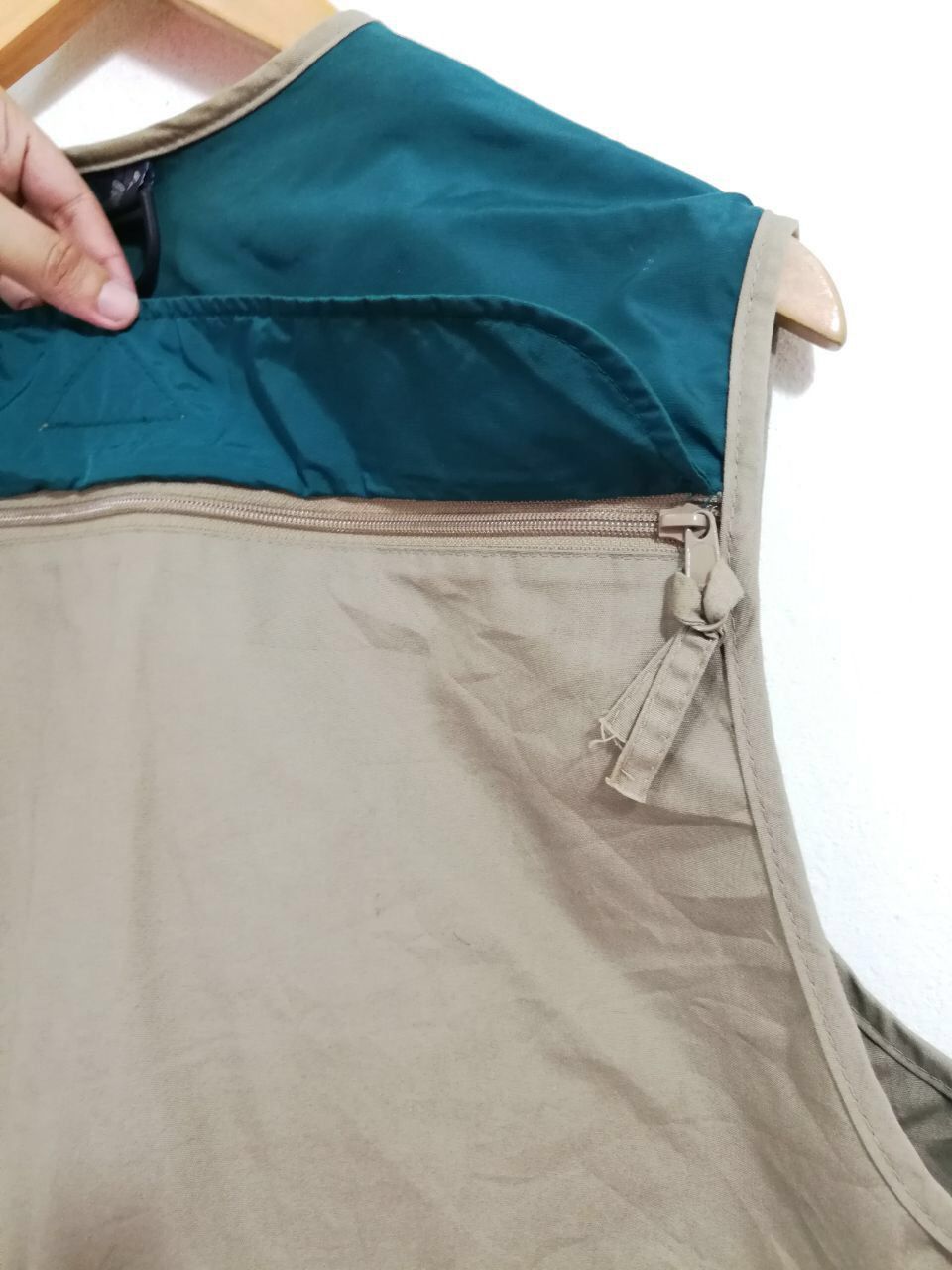 Columbia Tactical Vest Utility Multi Pocket Design Two Tone Color 1 Size US L / EU 52-54 / 3 - 7 Thumbnail