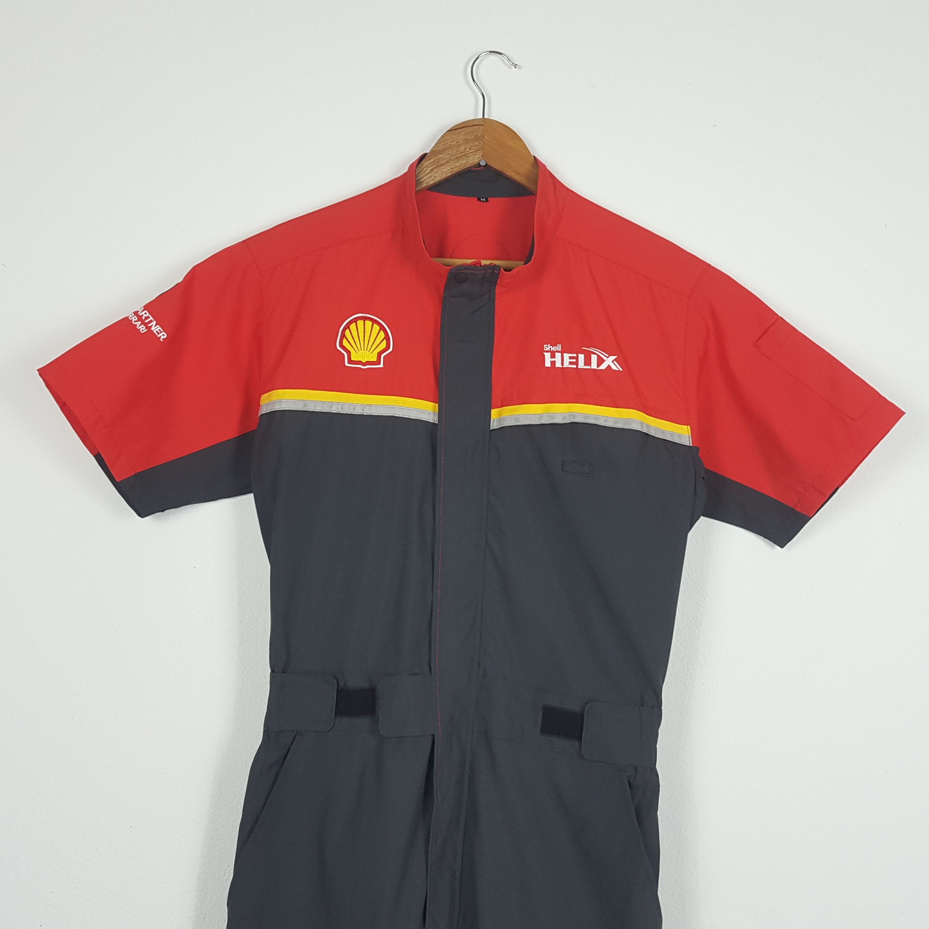 Ferrari × Vintage Vintage Ferrari F1 Racing Team X Shell Oil Coverall Size US M / EU 48-50 / 2 - 5 Thumbnail