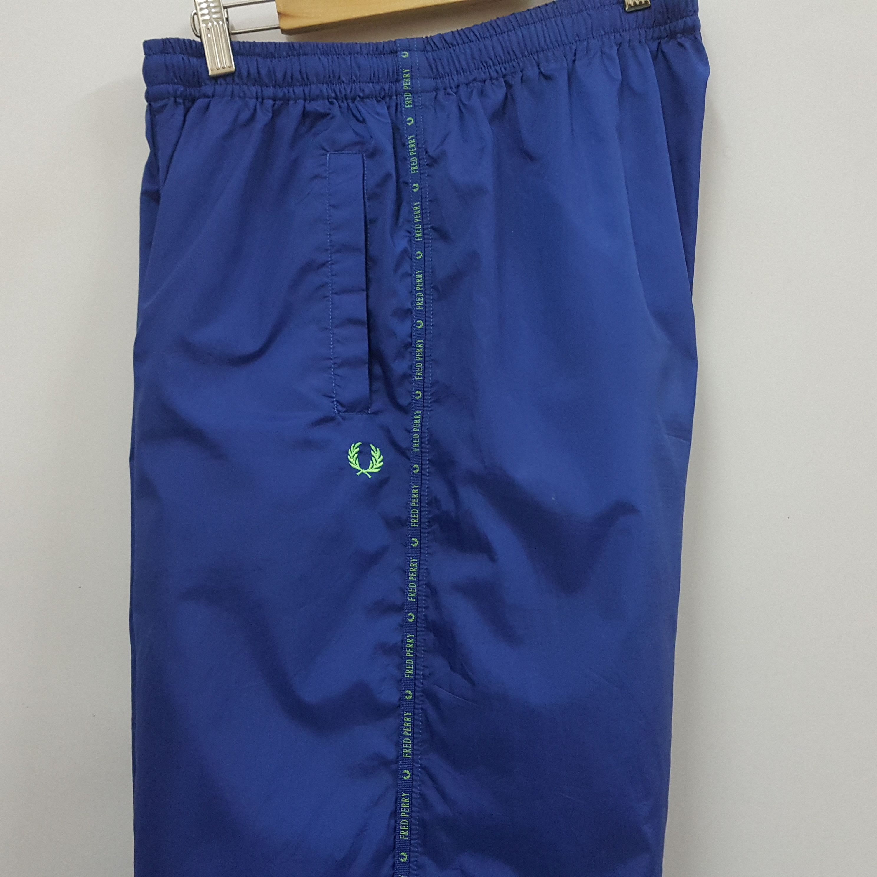 Fred Perry × Vintage Vintage Fred Perry stripe small logo design sweatpants Size US 30 / EU 46 - 7 Thumbnail