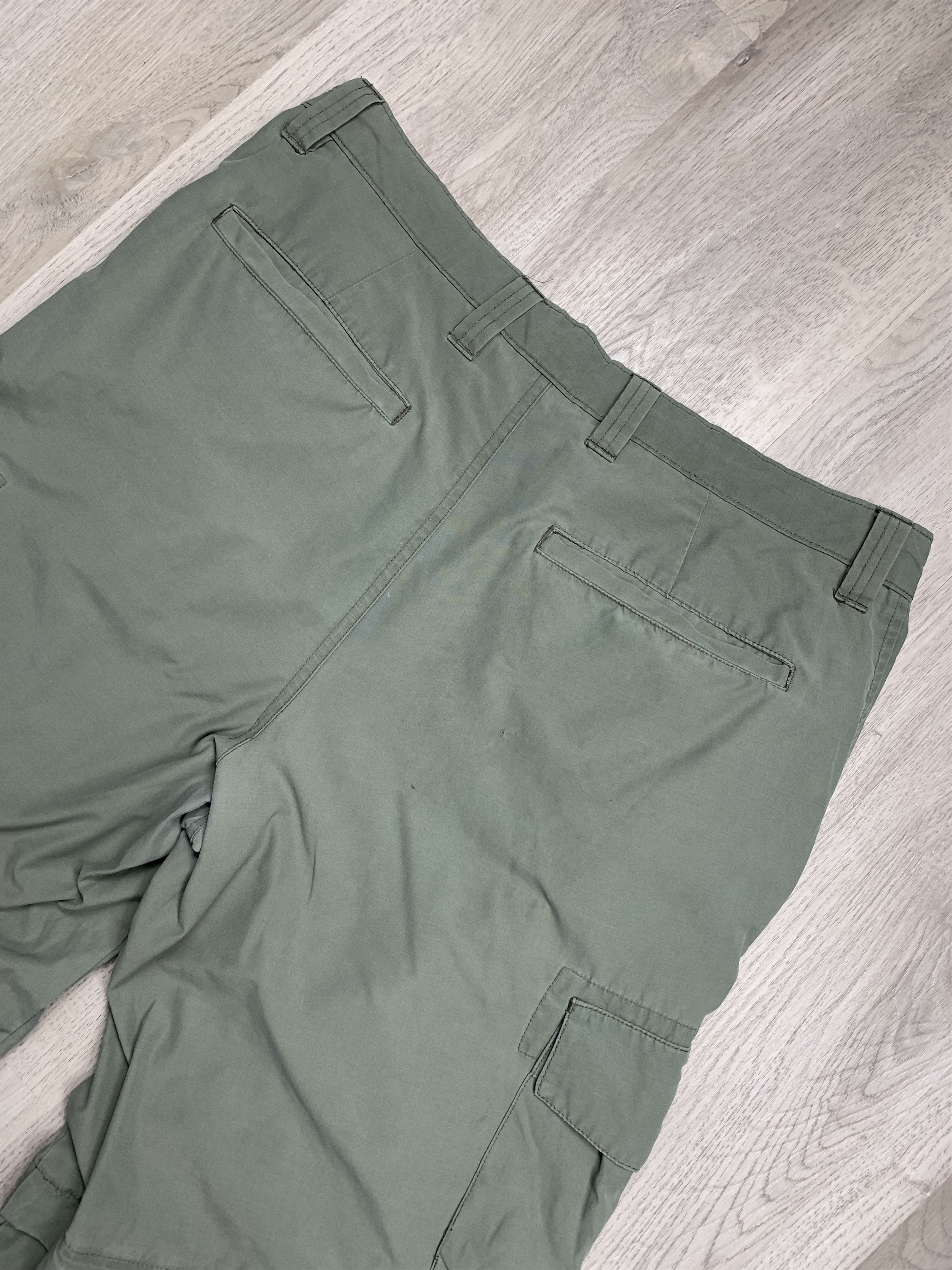 20471120 Gap Cargo Transformer Pants Shorts Military Size US 34 / EU 50 - 13 Thumbnail