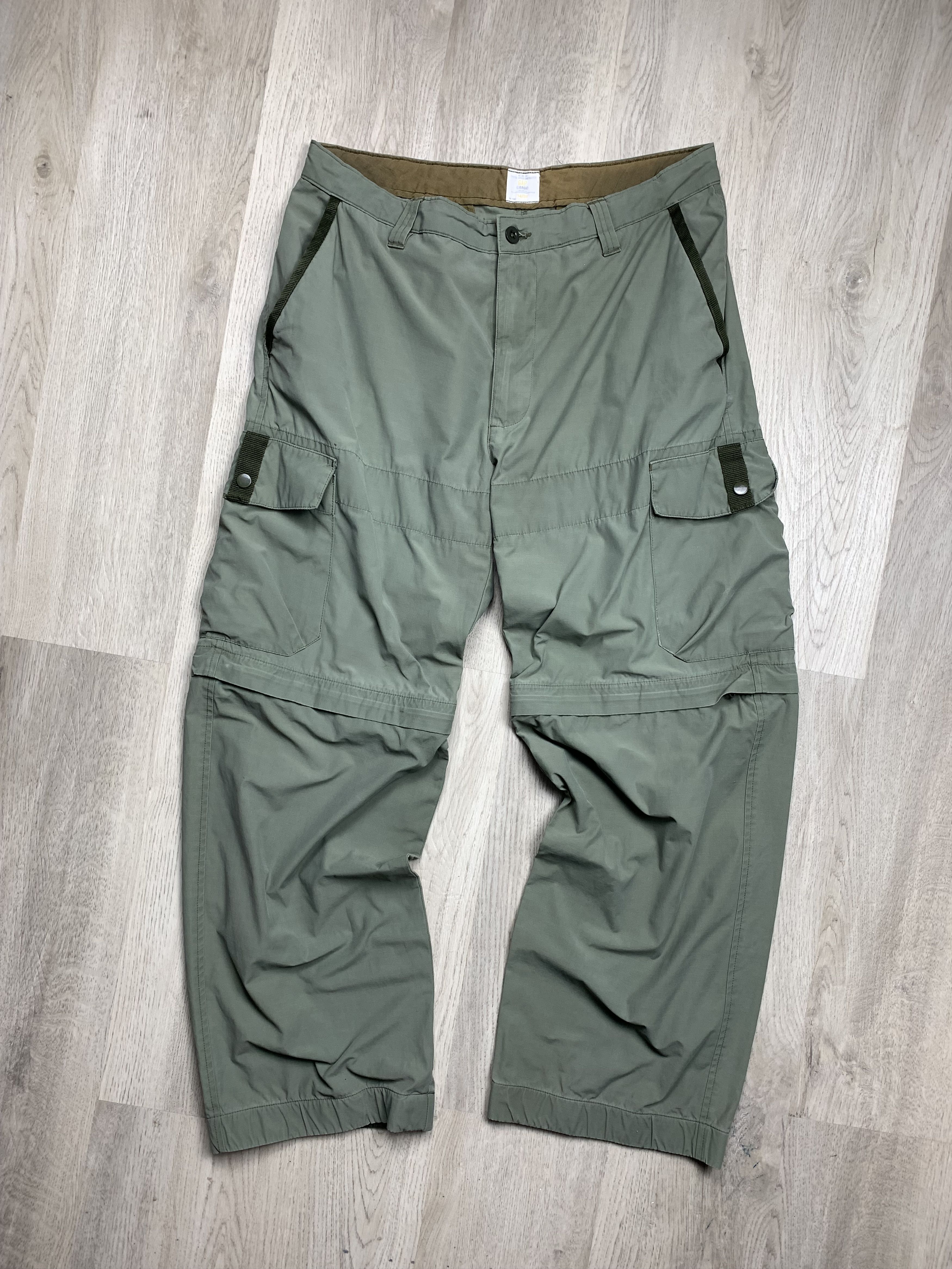 20471120 Gap Cargo Transformer Pants Shorts Military Size US 34 / EU 50 - 1 Thumbnail