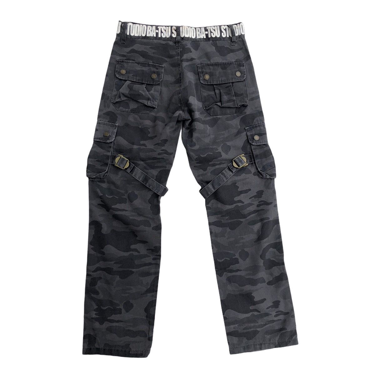Japanese Brand Batsu-Studio Japan Camo Parachute Pants Size US 28 / EU 44 - 1 Thumbnail