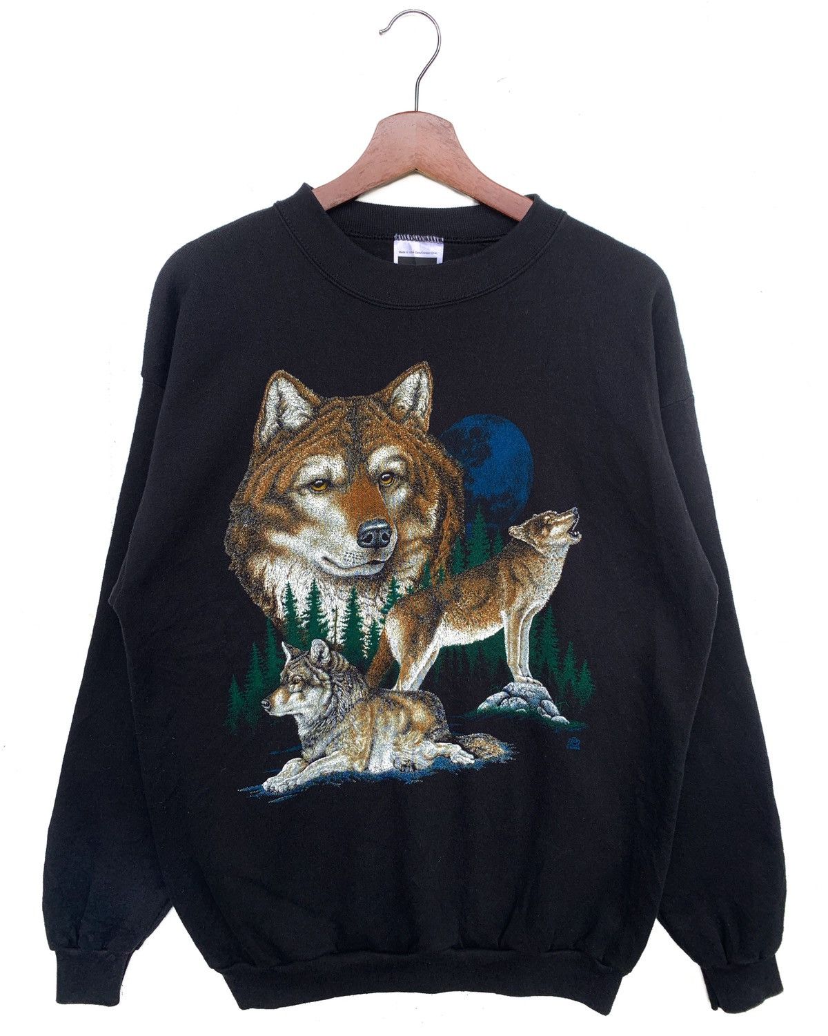 image of Made In USA x Tultex Vintage 90's Tultex Big Print Wolf Sweatshirt/size XL in Black, Men's