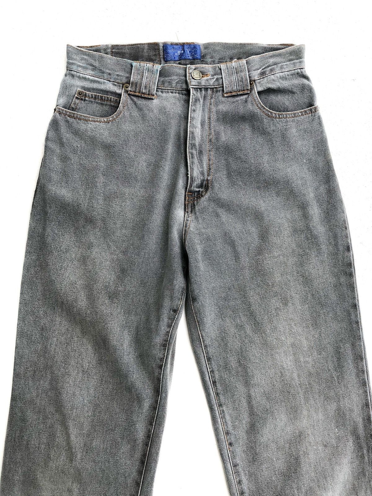 Kansai Yamamoto Kansai Yamamoto Distressed Jeans Back Embroidered Logo Size US 27 - 3 Thumbnail