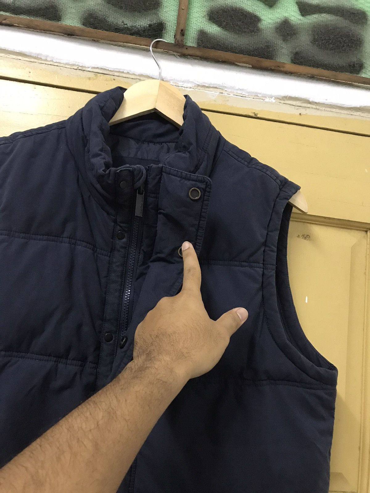 Calvin Klein Vintage Calvin Klein Puffer Vest Jackets Size US L / EU 52-54 / 3 - 16 Thumbnail