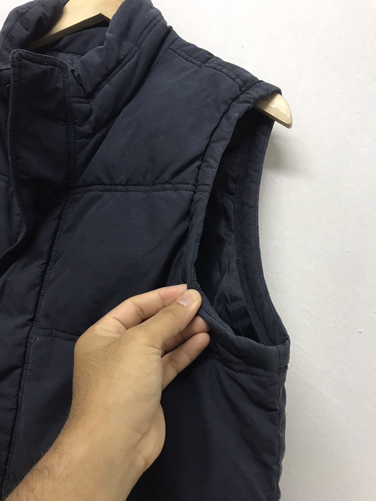 Calvin Klein Vintage Calvin Klein Puffer Vest Jackets Size US L / EU 52-54 / 3 - 11 Thumbnail