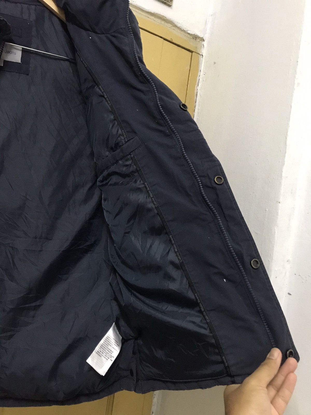 Calvin Klein Vintage Calvin Klein Puffer Vest Jackets Size US L / EU 52-54 / 3 - 17 Thumbnail