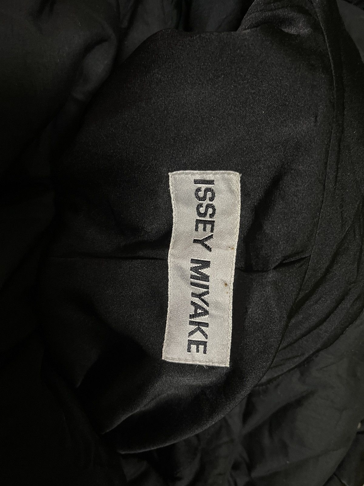 Issey Miyake Vintage Issey Miyake Puffer Long Jacket Size US M / EU 48-50 / 2 - 10 Thumbnail