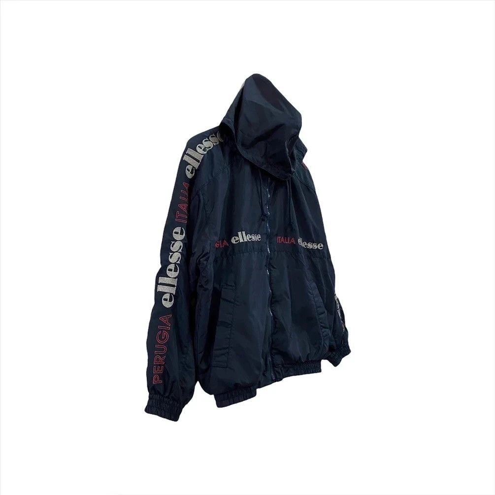Ellesse × Japanese Brand × Vintage PERUGIA ELLESE ITALIA SPELL OUT STRAP WINDBREAKER Size US S / EU 44-46 / 1 - 4 Thumbnail