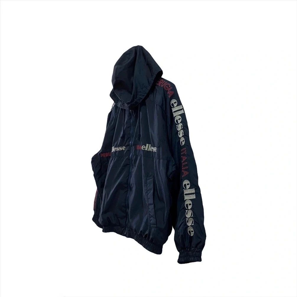 Ellesse × Japanese Brand × Vintage PERUGIA ELLESE ITALIA SPELL OUT STRAP WINDBREAKER Size US S / EU 44-46 / 1 - 5 Thumbnail