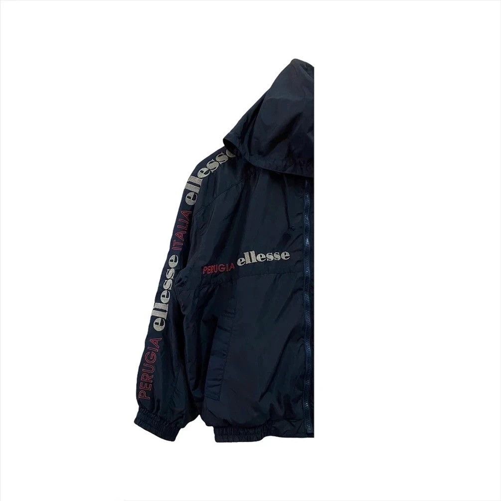 Ellesse × Japanese Brand × Vintage PERUGIA ELLESE ITALIA SPELL OUT STRAP WINDBREAKER Size US S / EU 44-46 / 1 - 6 Thumbnail