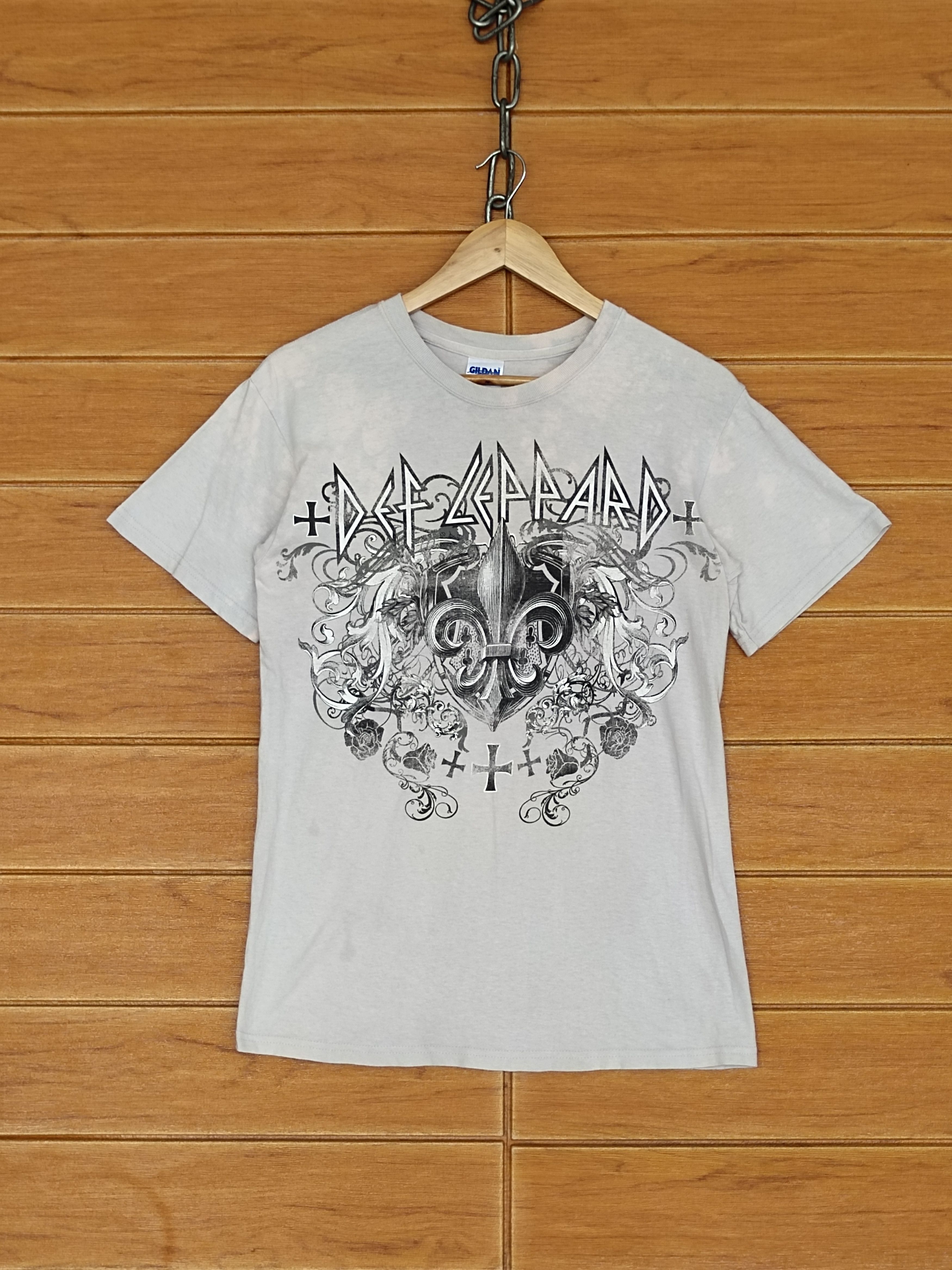 Band Tees Def Leppard Tour 2011 Band T-Shirt Size US S / EU 44-46 / 1 - 1 Thumbnail