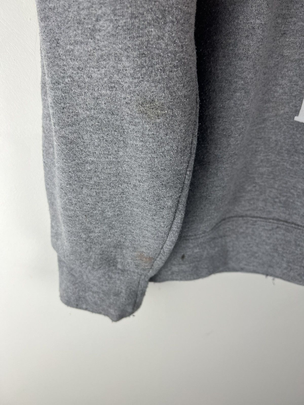 Russell Athletic Vintage ucla russel athletic crewneck Size US S / EU 44-46 / 1 - 3 Thumbnail