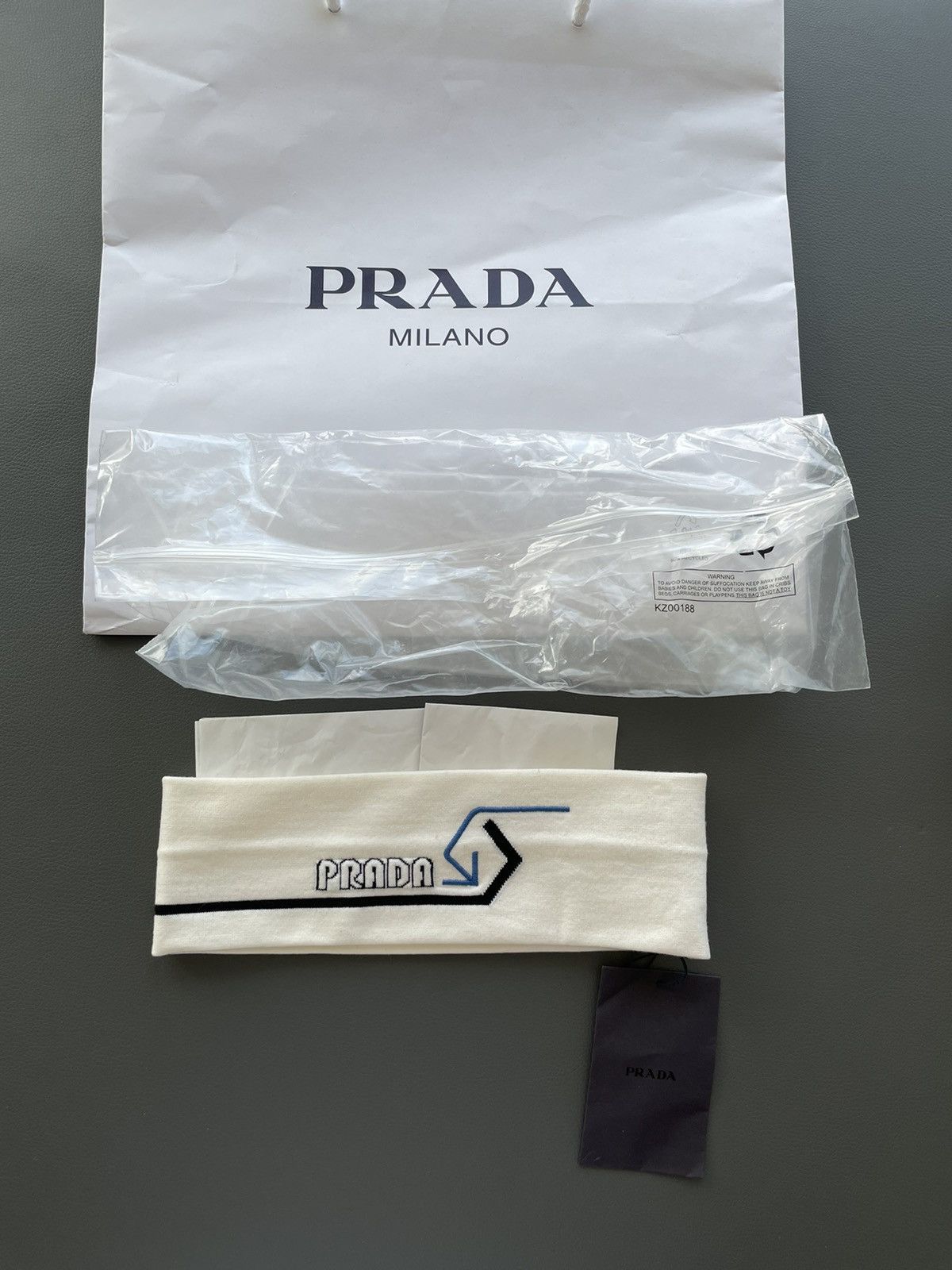 Prada Rare Extremely Limited Edition Runway Prada Logo Head Band Size ONE SIZE - 3 Thumbnail