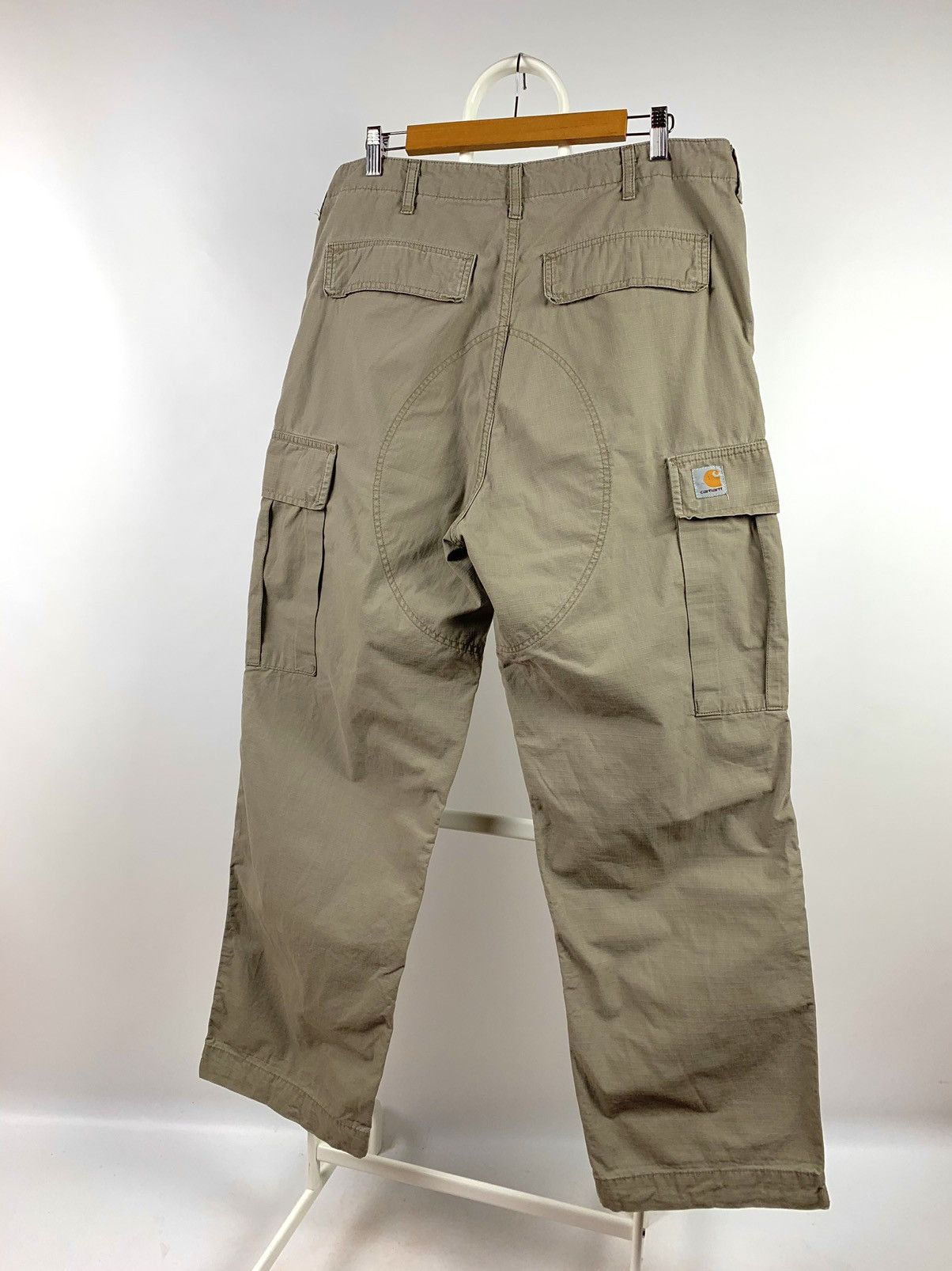 Carhartt 90s Vintage Carhartt Beige Cargo Pants Travis Scott Style Size US 36 / EU 52 - 1 Thumbnail