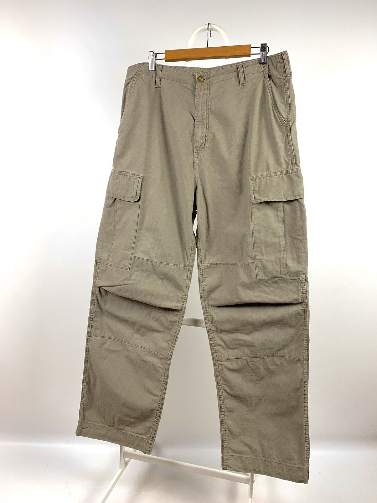 Carhartt 90s Vintage Carhartt Beige Cargo Pants Travis Scott Style Size US 36 / EU 52 - 2 Thumbnail