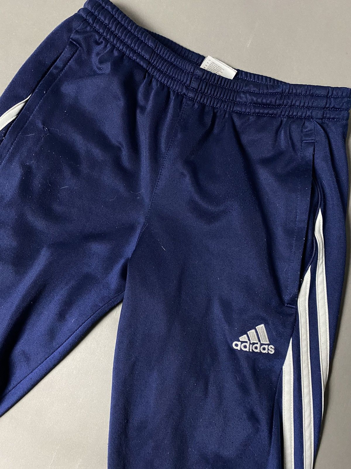 Adidas × Vintage Adidas vintage navy track pants small logo Size US 30 / EU 46 - 2 Thumbnail