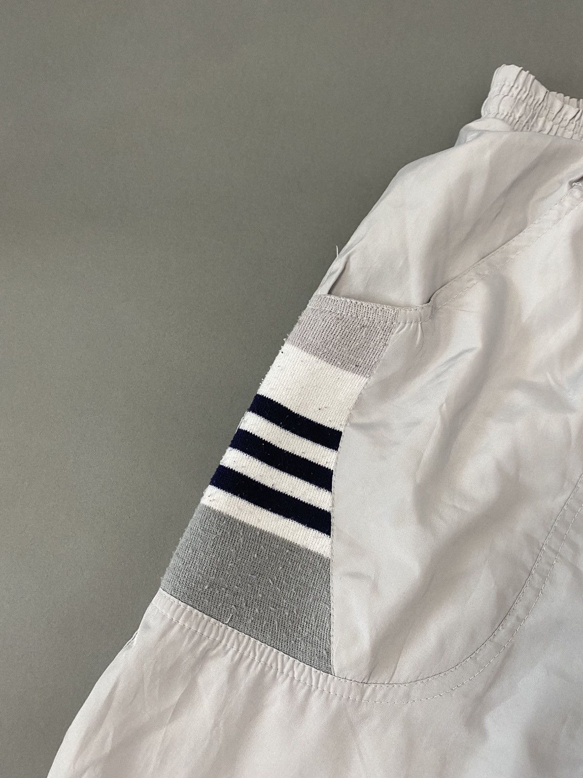 Adidas × Vintage Adidas vintage grey track pants small logo 2000s Size US 32 / EU 48 - 4 Thumbnail