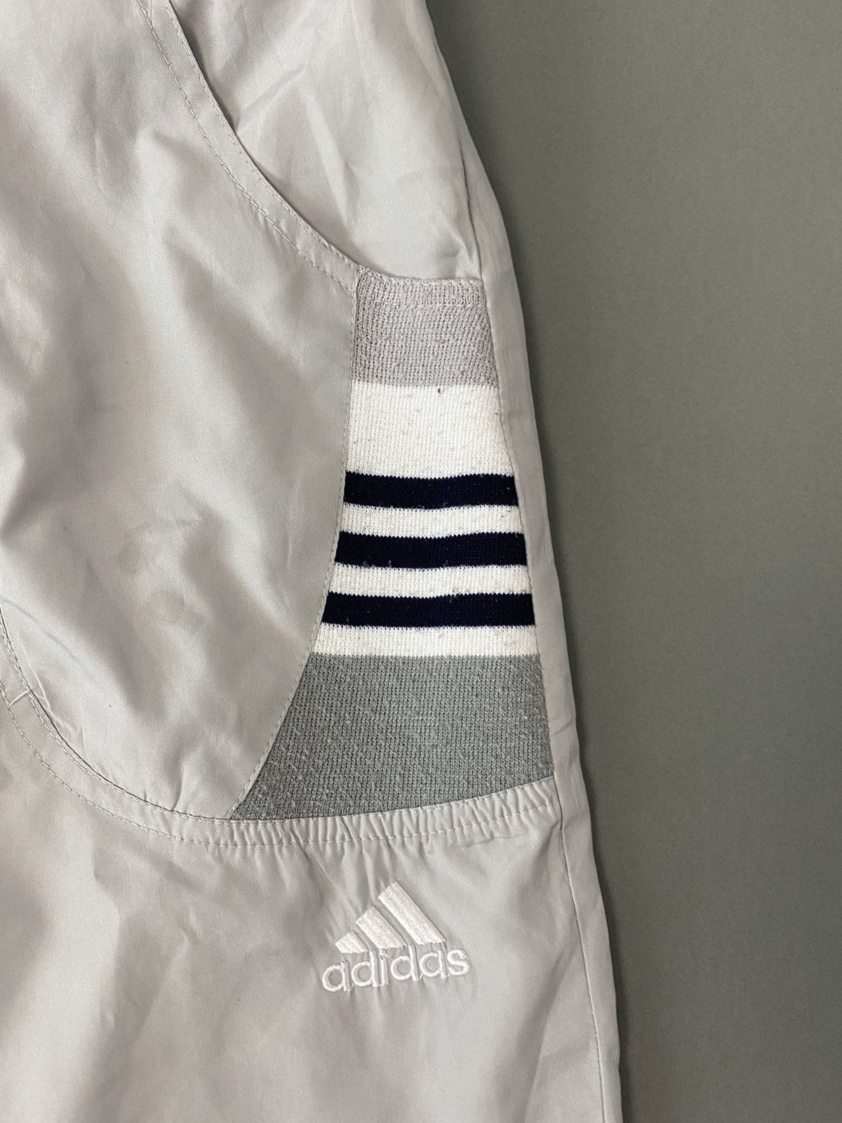 Adidas × Vintage Adidas vintage grey track pants small logo 2000s Size US 32 / EU 48 - 3 Thumbnail
