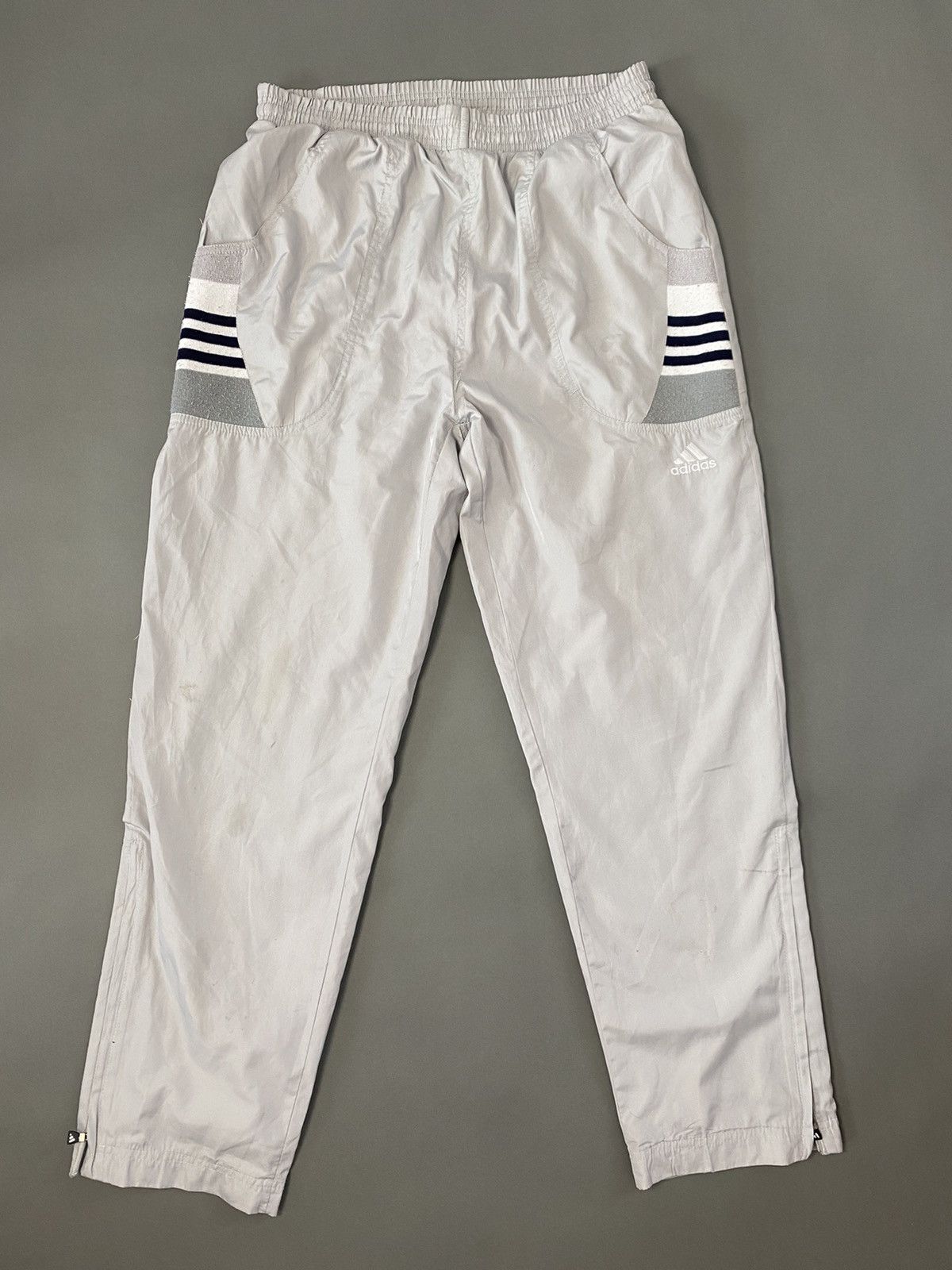 Adidas × Vintage Adidas vintage grey track pants small logo 2000s Size US 32 / EU 48 - 1 Thumbnail