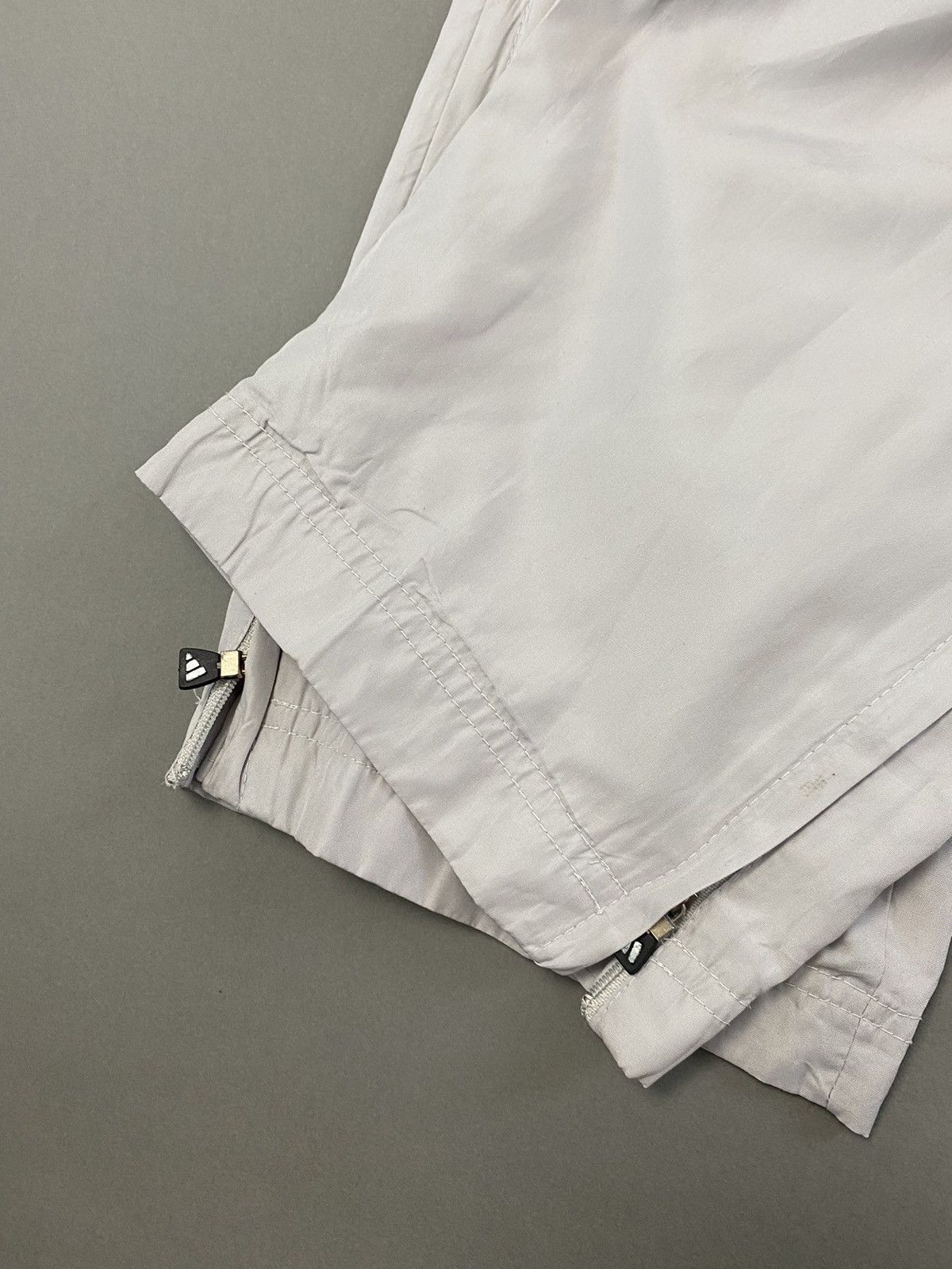 Adidas × Vintage Adidas vintage grey track pants small logo 2000s Size US 32 / EU 48 - 7 Thumbnail