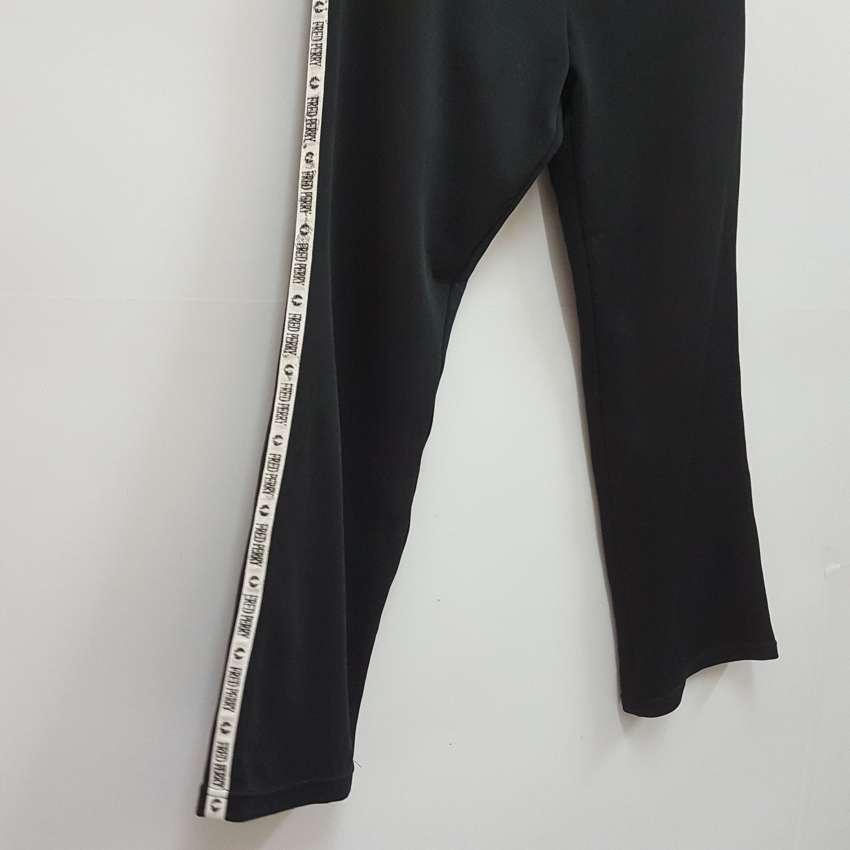 Fred Perry × Vintage Vintage Fred Perry strip logo design sweatpants Size US 30 / EU 46 - 6 Thumbnail
