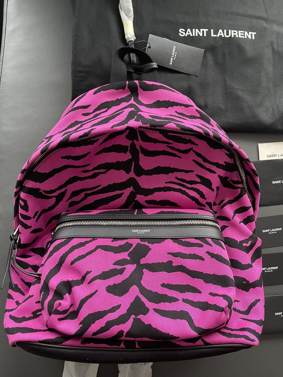 Hedi Slimane × Saint Laurent Paris × Yves Saint Laurent Brand NEW Sold Out Super Runway Iconic Tiger Print Backpack Size ONE SIZE - 13 Thumbnail