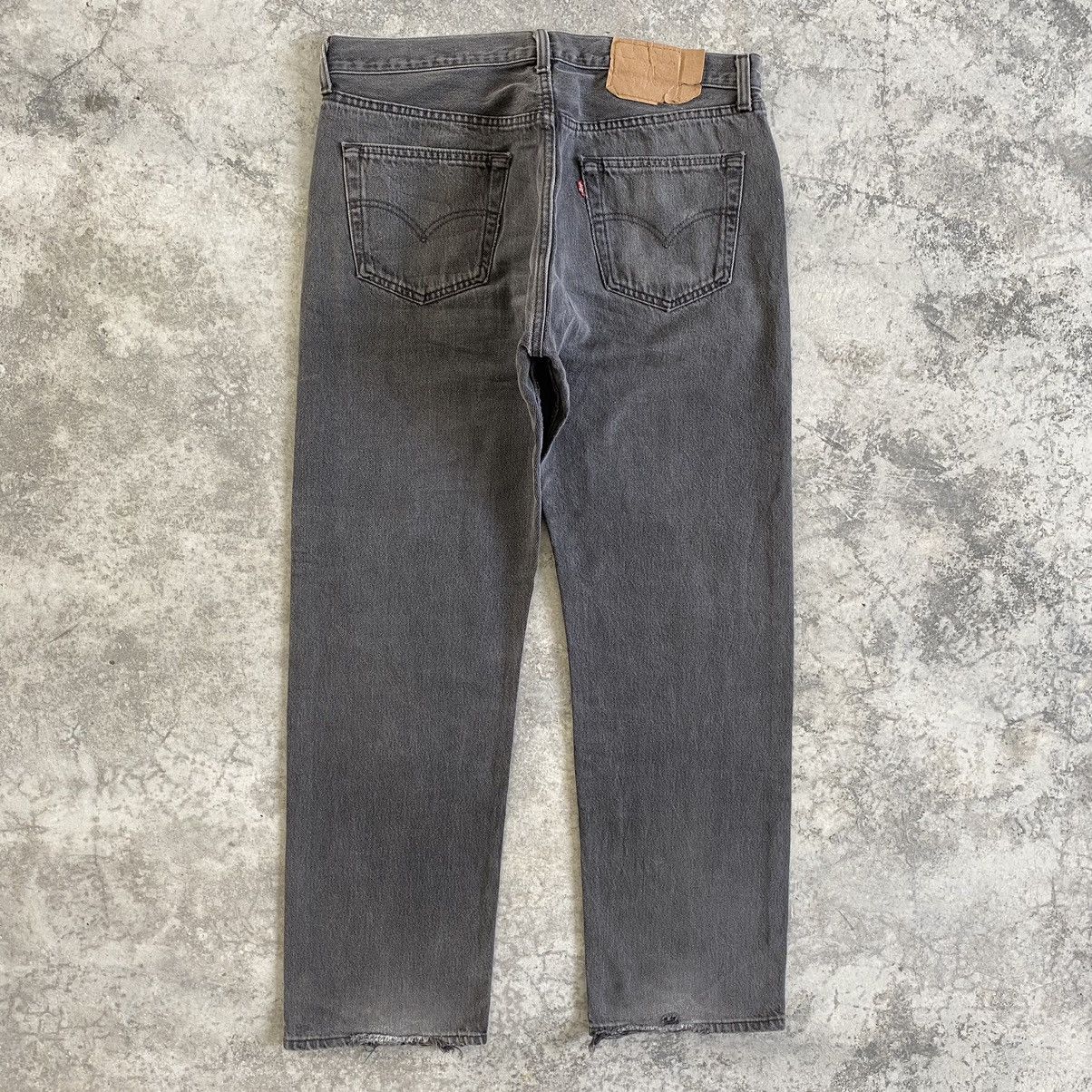 Levi's Vintage 1996 Levis 501 Sun Faded Black Denim Jeans Size US 35 - 11 Thumbnail