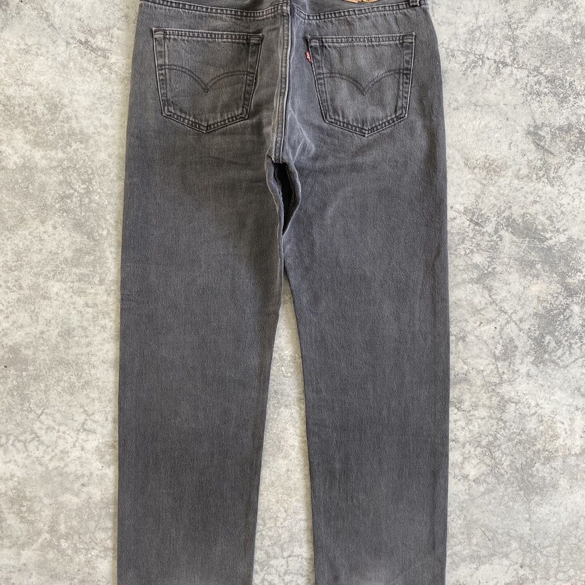 Levi's Vintage 1996 Levis 501 Sun Faded Black Denim Jeans Size US 35 - 14 Thumbnail