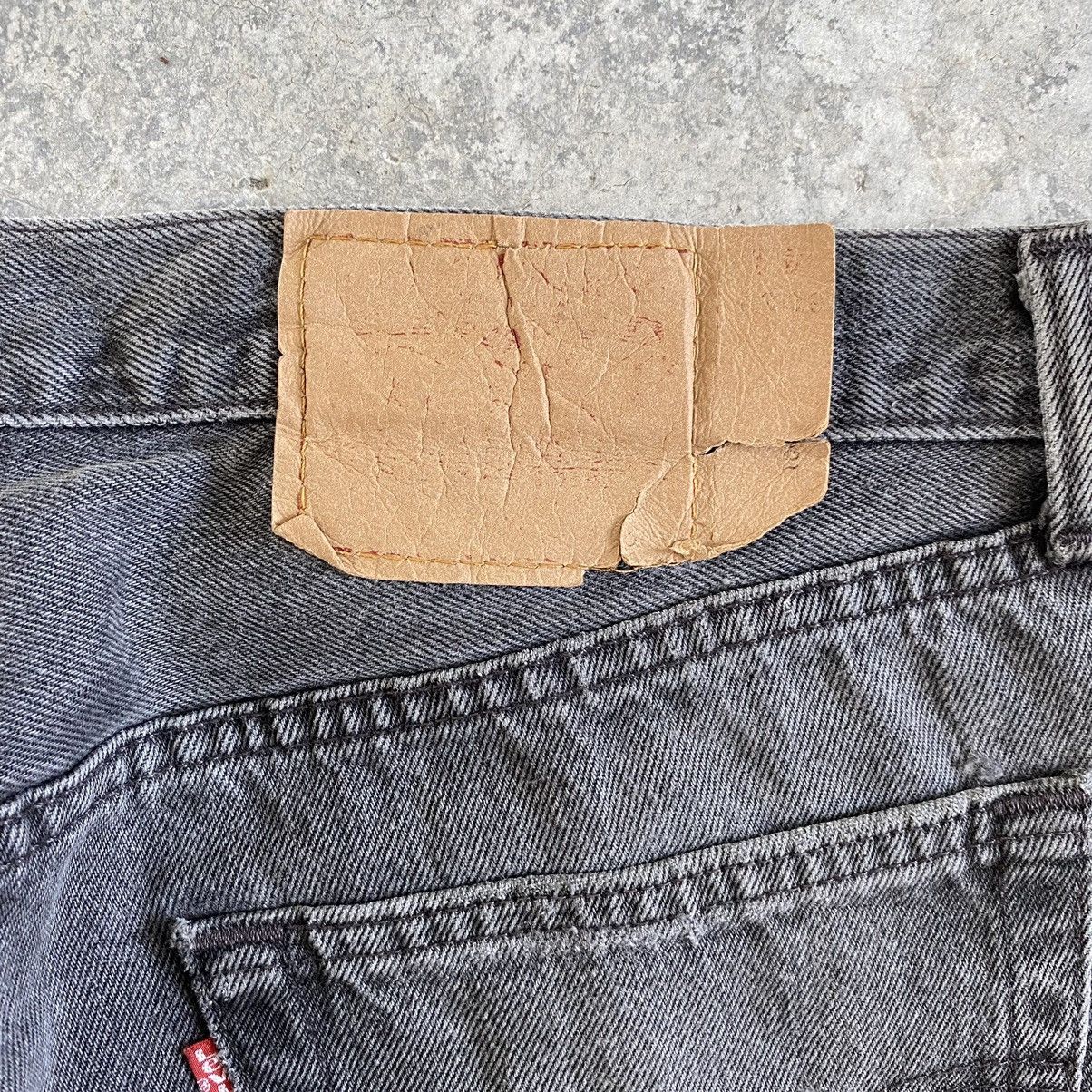 Levi's Vintage 1996 Levis 501 Sun Faded Black Denim Jeans Size US 35 - 18 Thumbnail