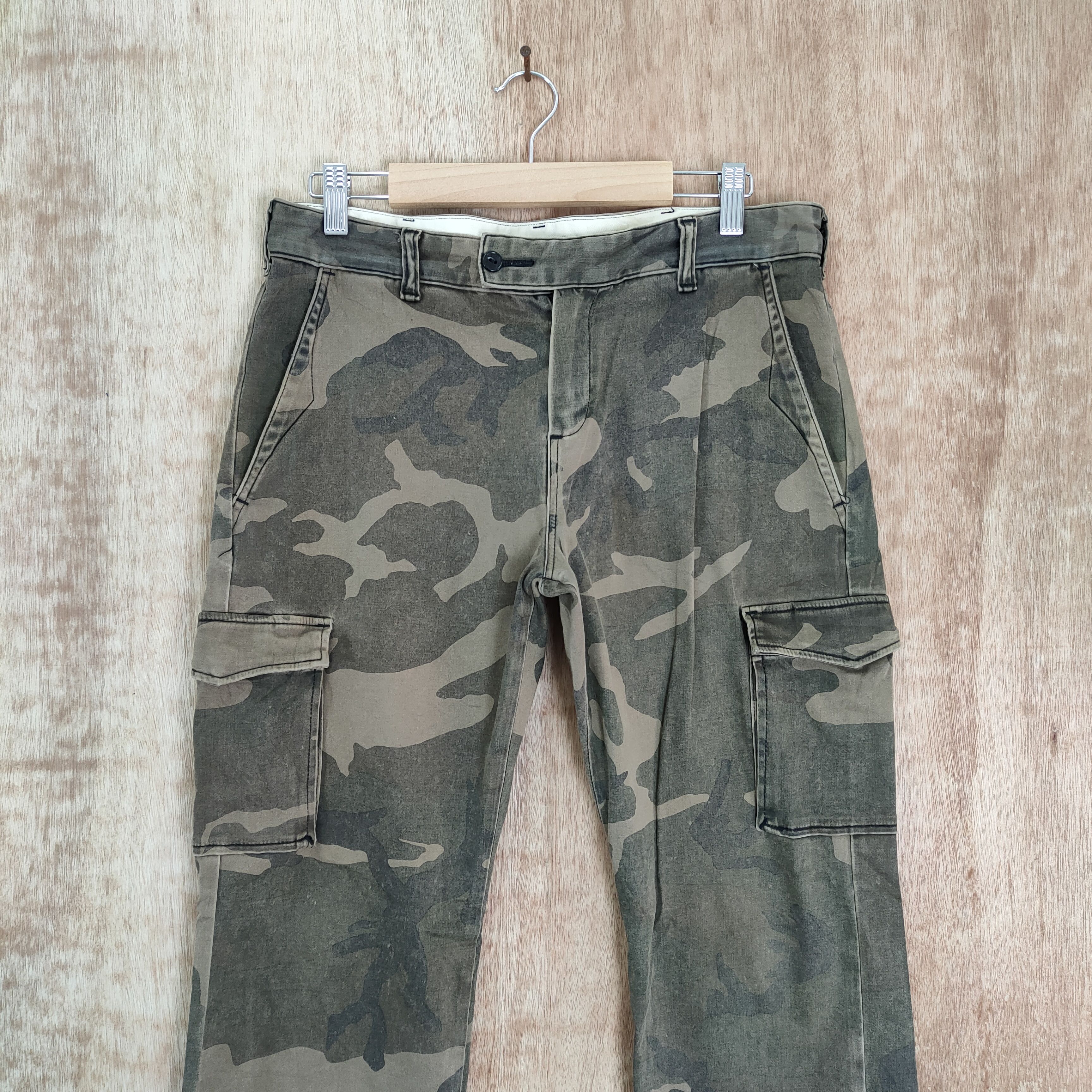 Big John JAPAN MADE! AKM BIG JOHN FADED CAMO CARGO PANTS Size US 30 / EU 46 - 2 Thumbnail