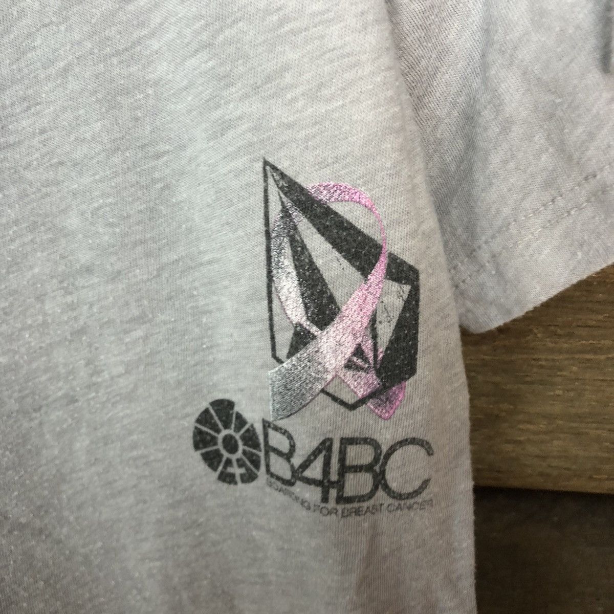 Seditionaries × Volcom Pink Is Punk volcom Grey Short Sleeve Tshirt #3574 Size M / US 6-8 / IT 42-44 - 12 Thumbnail