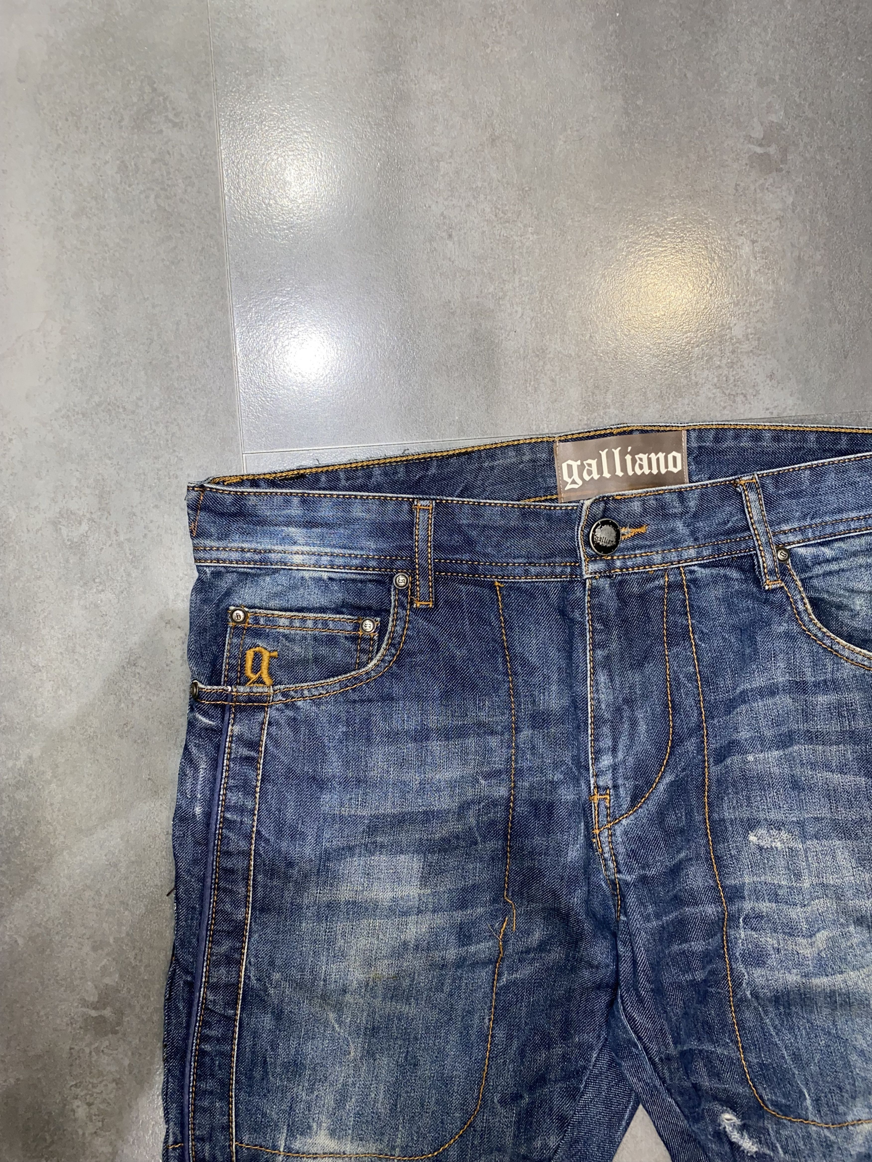 John Galliano Galliano Distressed Zipped Denim Biker Pants Size US 30 / EU 46 - 2 Thumbnail