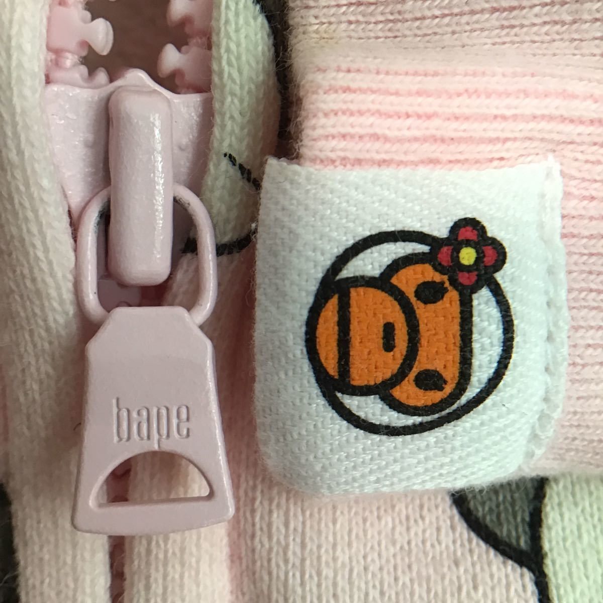 Bape × Kaws BAPE × kaws milo companion full zip hoodie pink Size S / US 4 / IT 40 - 8 Thumbnail