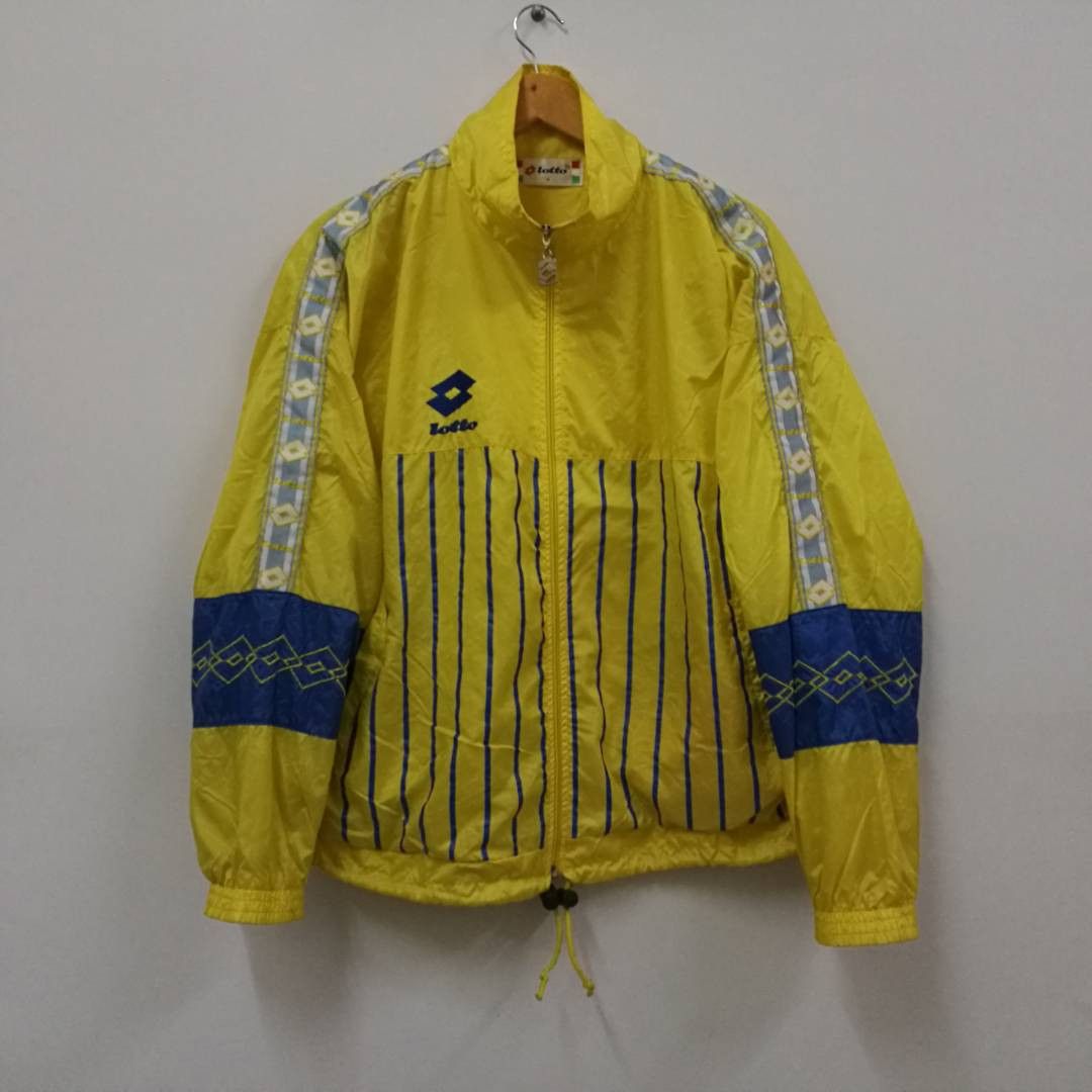 Vintage 90's lotto nice design colour winbreaker jacket