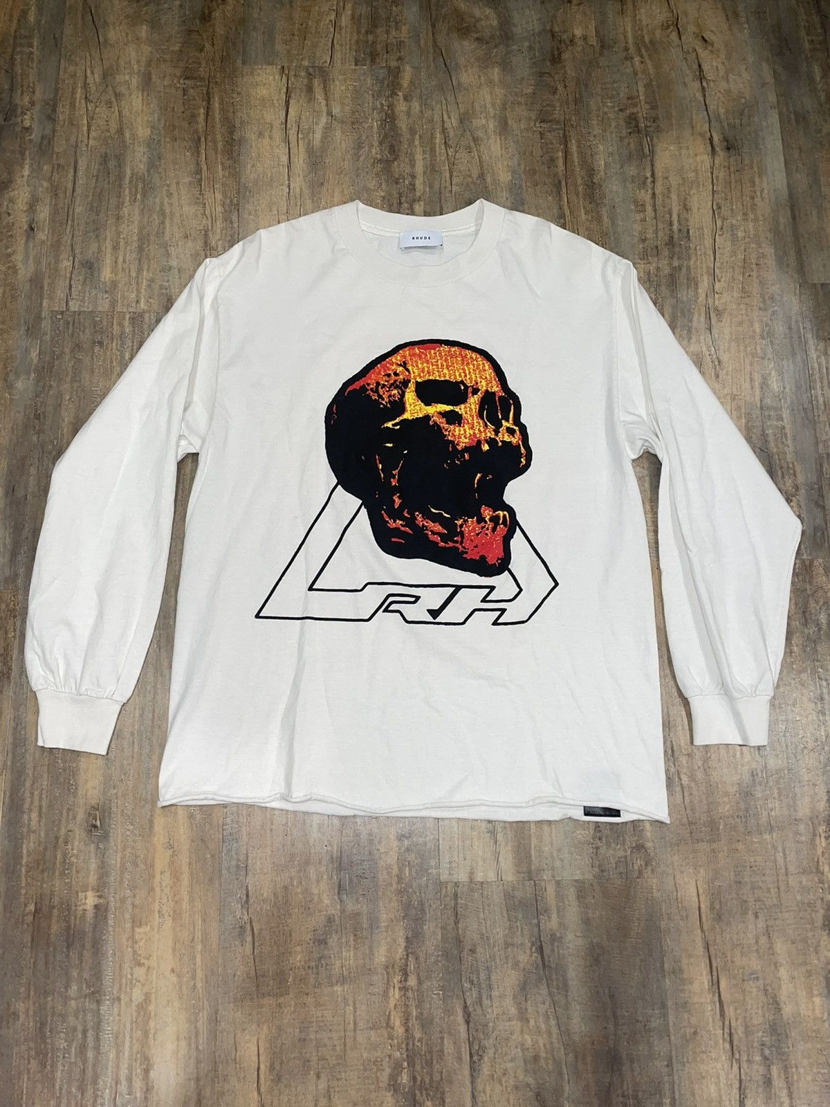image of Maxfield Los Angeles x Rhude Maxfield Fire Skull 2019 Pop Up Exclusive L/s Tee in White/Orange (Siz