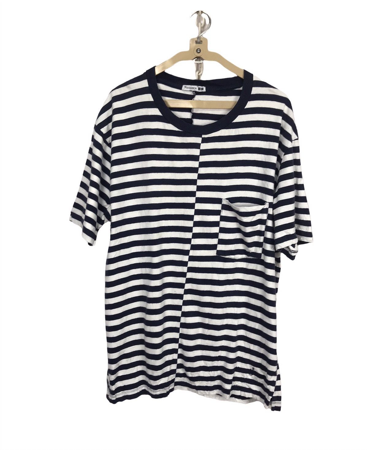 JW Anderson × Uniqlo 🔥BEST OFFER 🔥j.w AndersonxUniqlo stripe single pocket tshirt Size US L / EU 52-54 / 3 - 1 Thumbnail