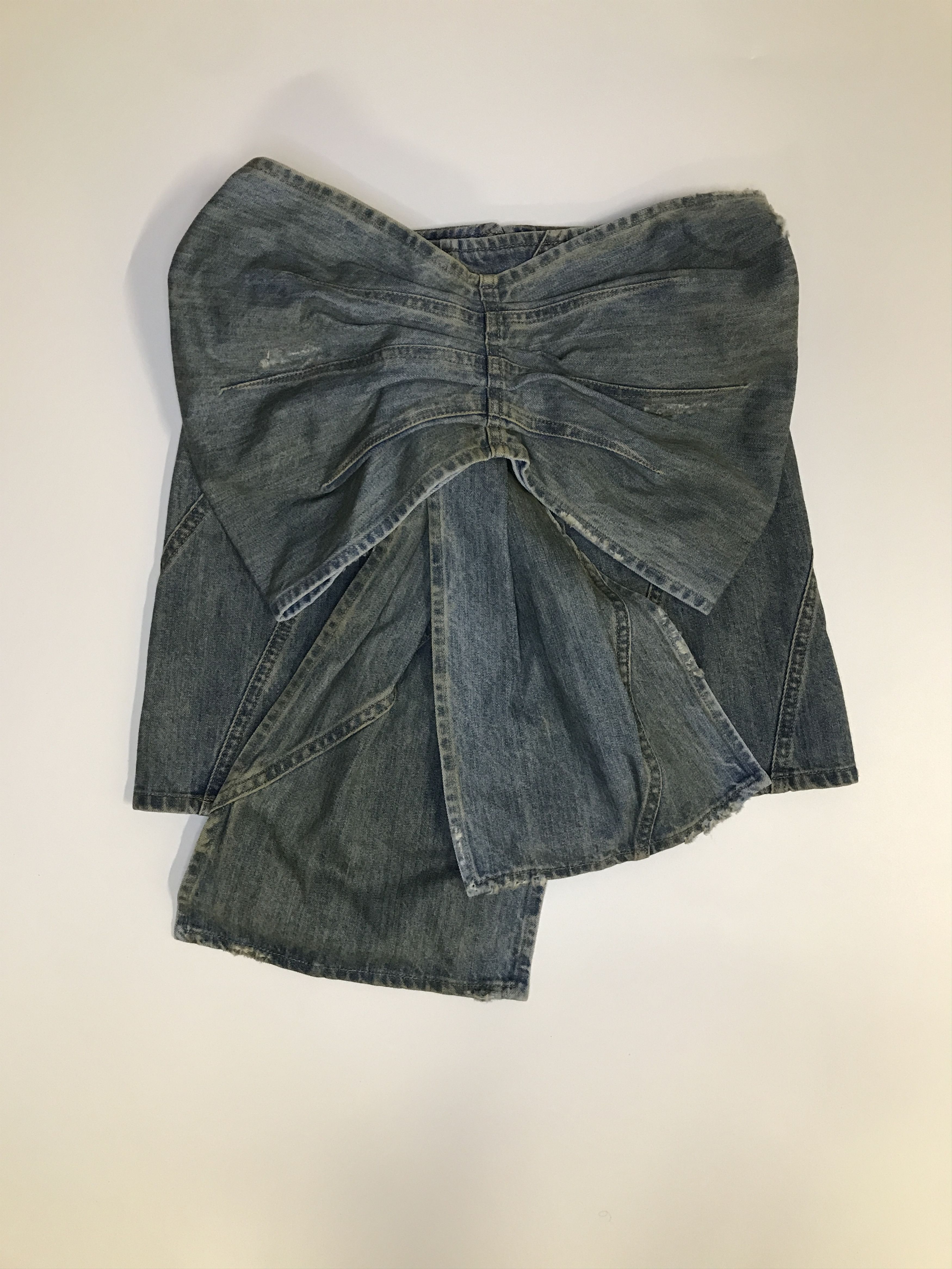 Miu Miu Miu Miu Denim Bow Mini Skirt (0732) Size 26" / US 2 / IT 38 - 7 Thumbnail