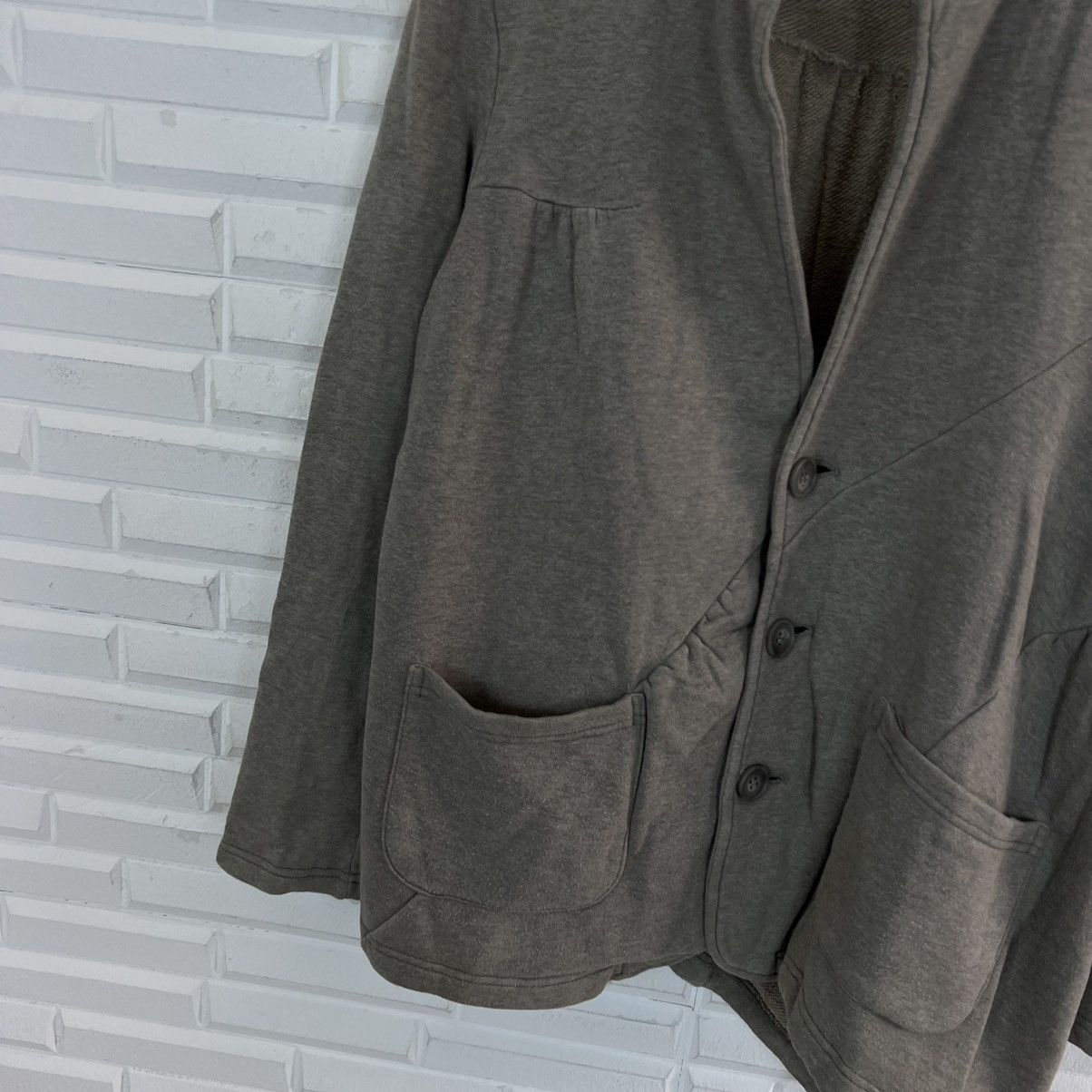 gomme RARE ASYMMETRIC DESIGN BUTTON GOMME HOMME MADE IN JAPAN Size US M / EU 48-50 / 2 - 4 Thumbnail