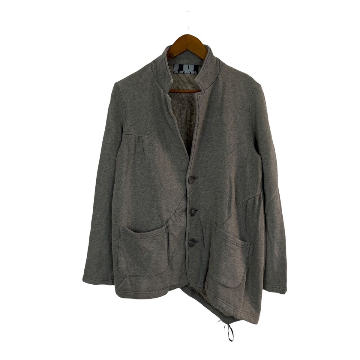 gomme RARE ASYMMETRIC DESIGN BUTTON GOMME HOMME MADE IN JAPAN Size US M / EU 48-50 / 2 - 1 Thumbnail