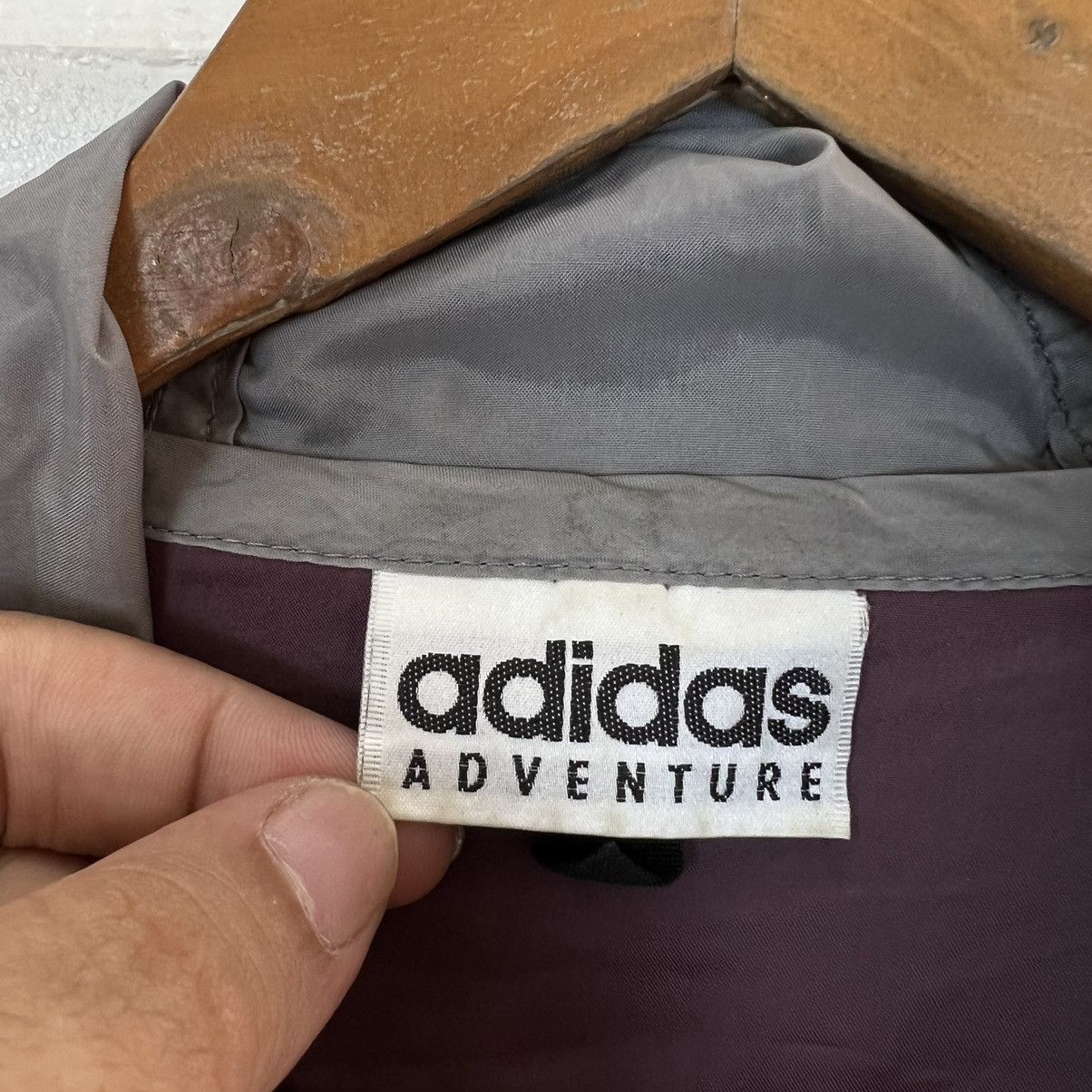 Adidas VINTAGE ADIDAS ADVENTURE SURVIVAL JACKET BIG LOGO Size US M / EU 48-50 / 2 - 14 Thumbnail