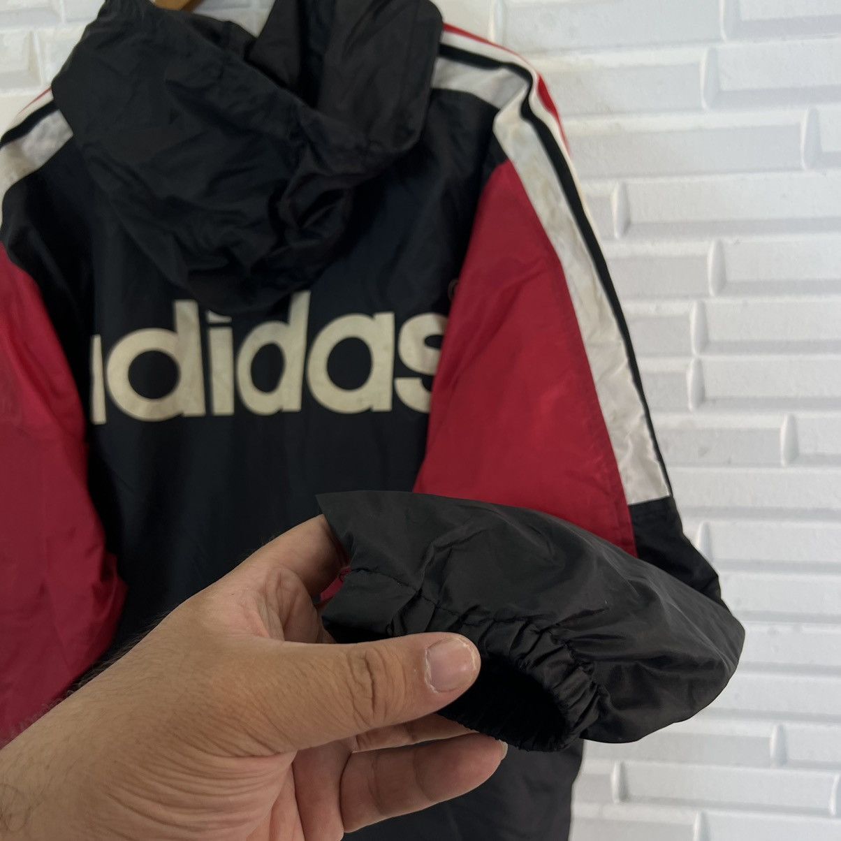 Adidas VINTAGE ADIDAS BIG LOGO COACH JACKET BY DESCENTE Size US L / EU 52-54 / 3 - 8 Thumbnail