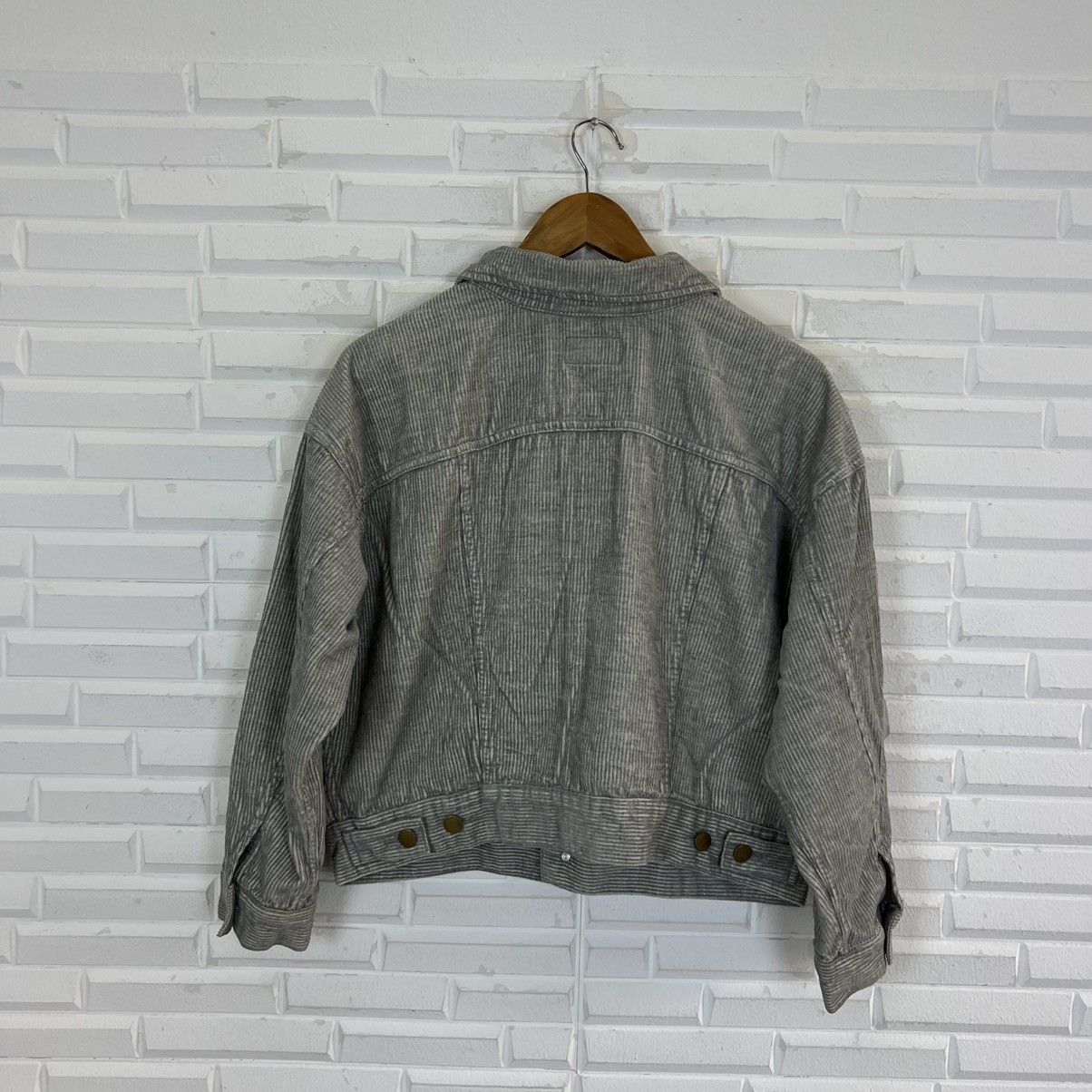 Japanese Brand VINTAGE CROPPED TRUCKER DENIM JACKET EARTH MUSIC & ECOLOGY Size US M / EU 48-50 / 2 - 7 Thumbnail