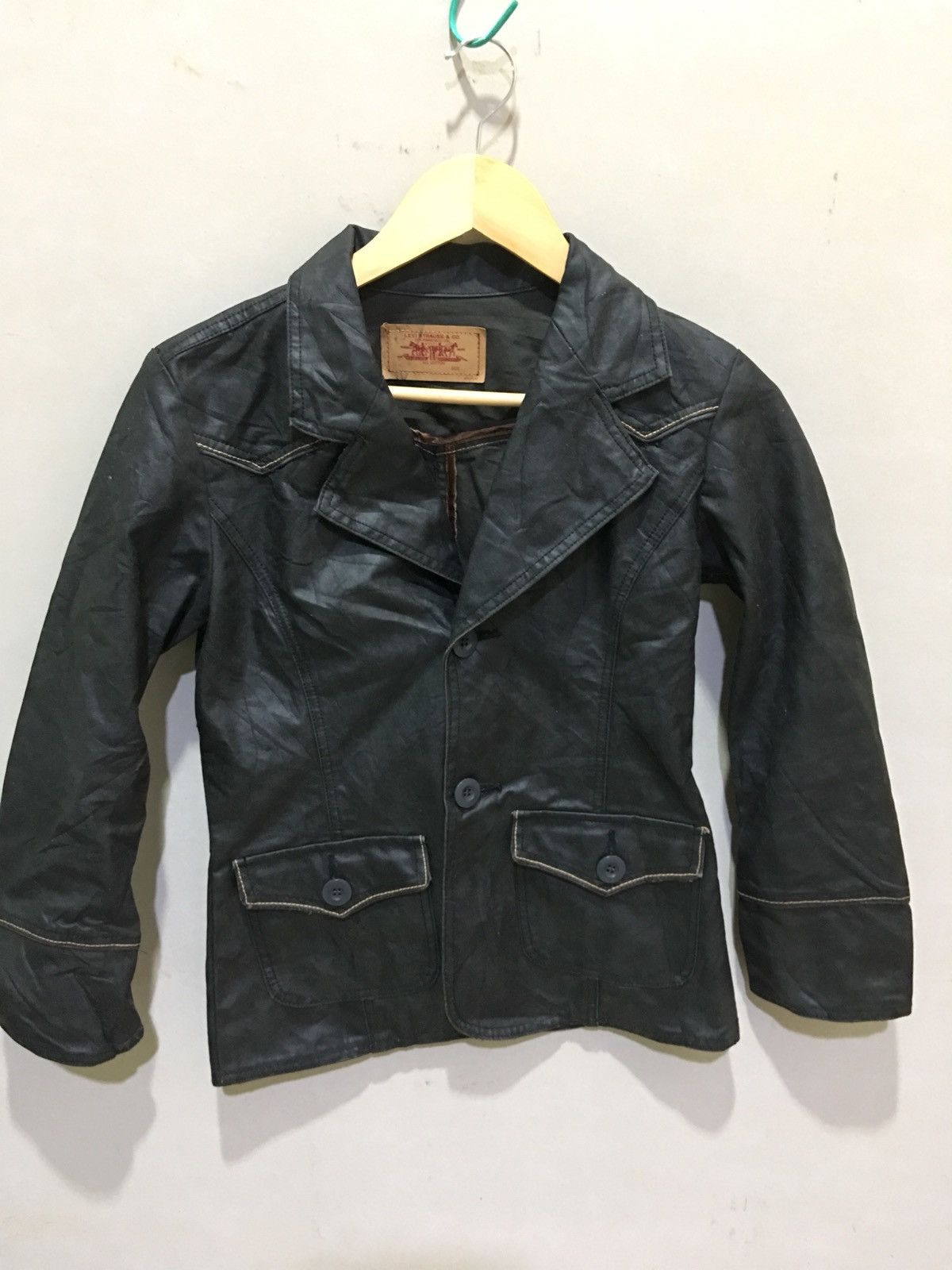 Levi's Vintage Levis Leather Jacket For Women / Ladies Jacket Size S / US 4 / IT 40 - 1 Thumbnail