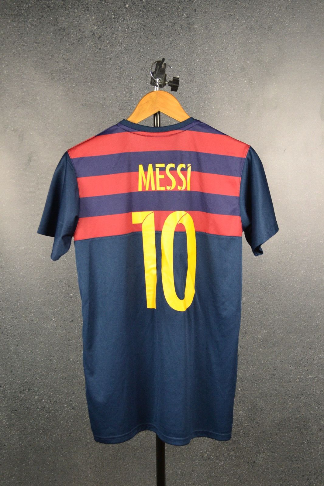 Other Barcelona Home Football Shirt Soccer Jersey Messi #10 Size US S / EU 44-46 / 1 - 1 Thumbnail