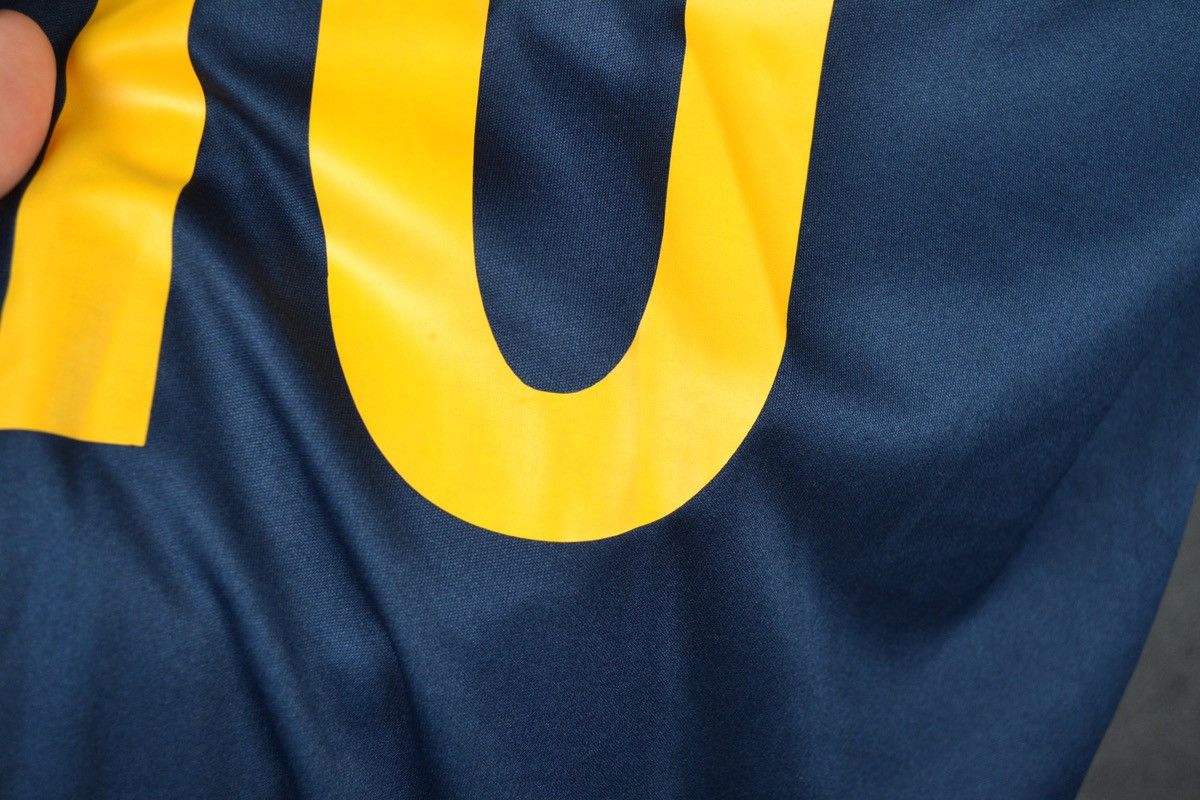 Other Barcelona Home Football Shirt Soccer Jersey Messi #10 Size US S / EU 44-46 / 1 - 7 Thumbnail