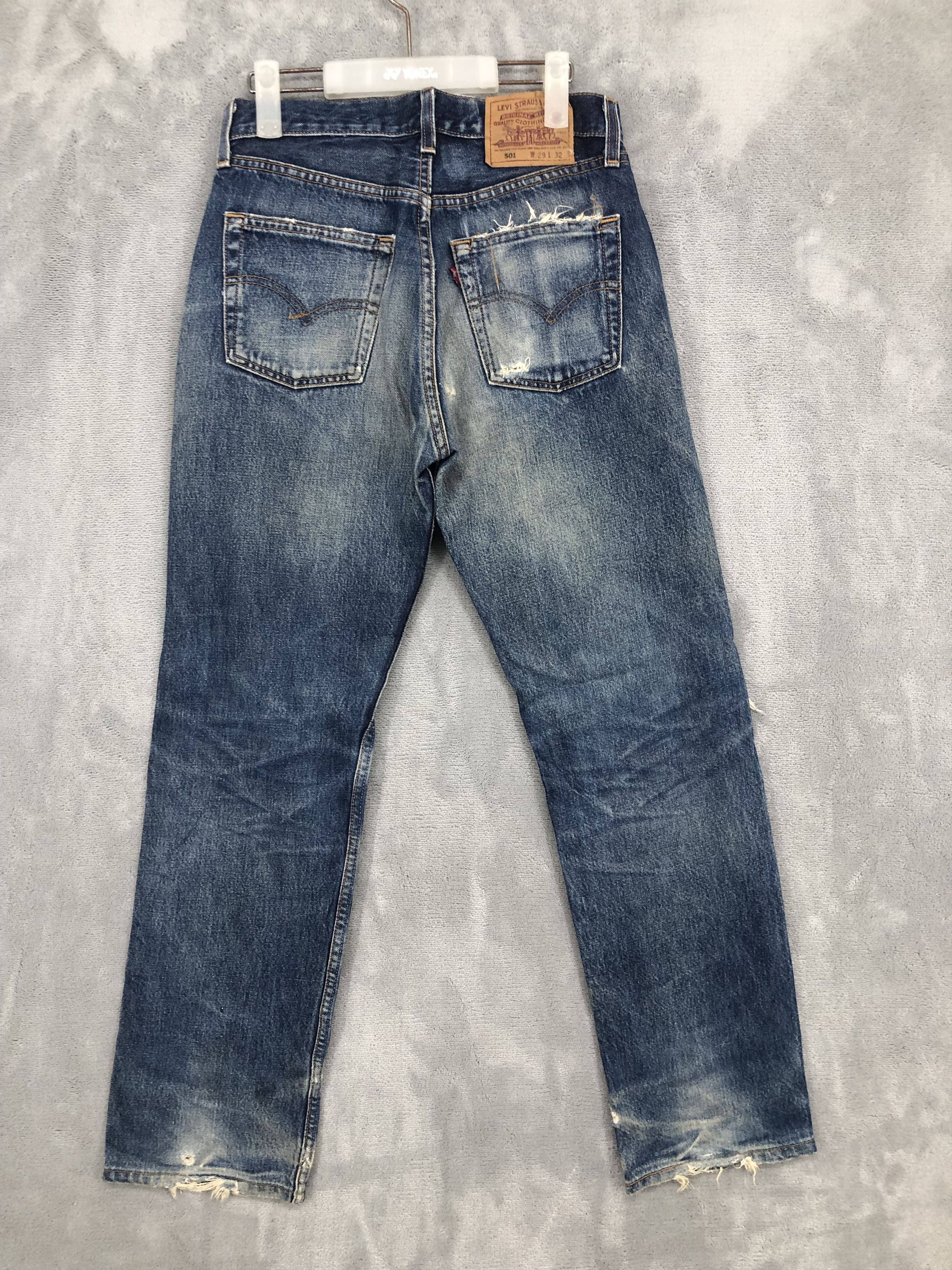 Vintage Levis 501 Distressed Denim Jeans